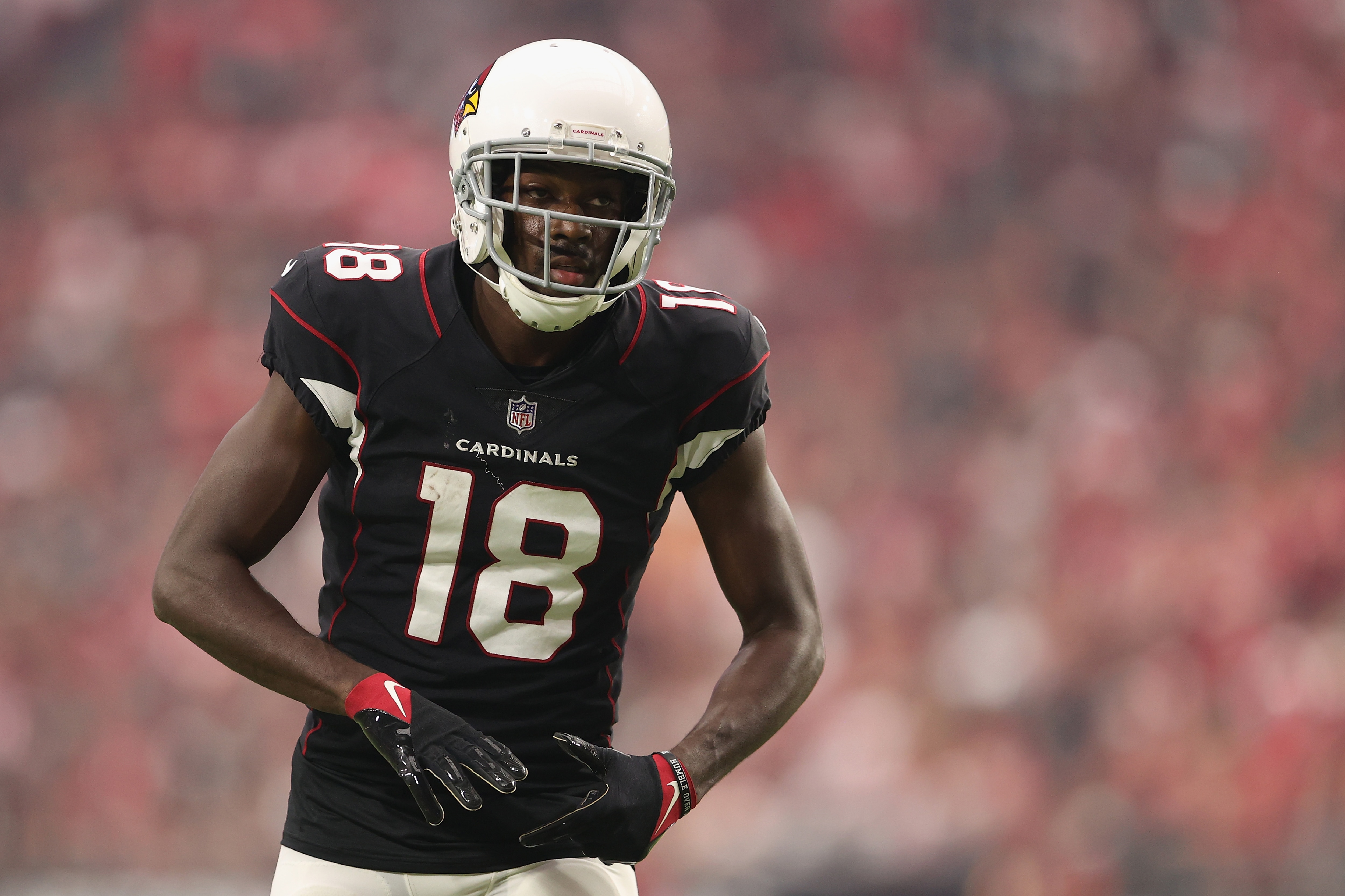 GLENDALE, ARIZONA - OCTOBER 10: Wide receiver A.J. Green #18 of the Arizona Cardinals lines up during the NFL game at State Farm Stadium on October 10, 2021 in Glendale, Arizona. The Cardinals defeated the 49ers 17-10.  (Photo by Christian Petersen/Getty Images)