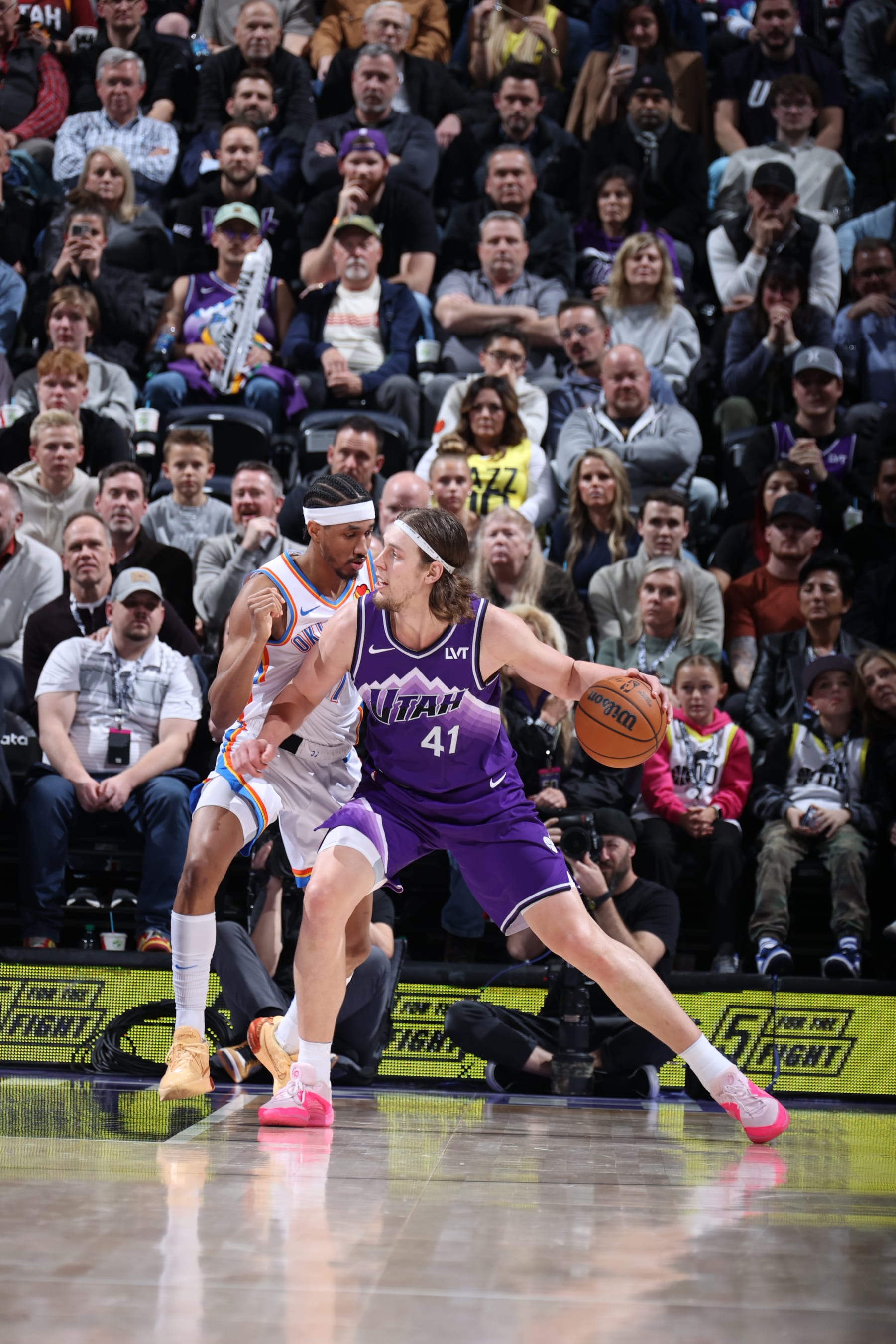 SALT LAKE CITY, UT - JANUARY 18: Kelly Olynyk #41 of the Utah Jazz dribbles the ball during the game against the Oklahoma City Thunder on January 18, 2024 at Delta Center in Salt Lake City, Utah. NOTE TO USER: User expressly acknowledges and agrees that, by downloading and or using this Photograph, User is consenting to the terms and conditions of the Getty Images License Agreement. Mandatory Copyright Notice: Copyright 2024 NBAE (Photo by Melissa Majchrzak/NBAE via Getty Images)