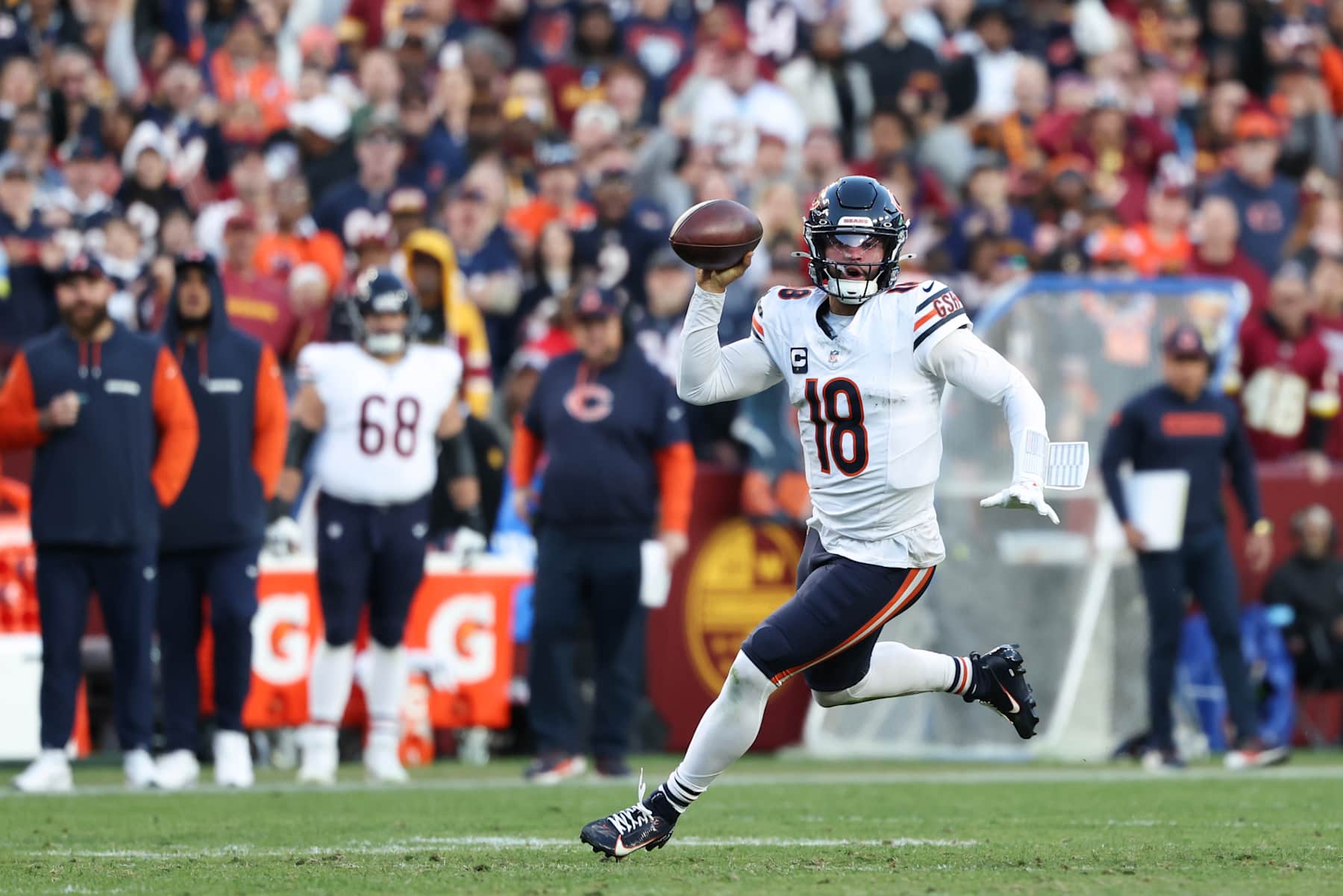 LANDOVER, MARYLAND - OCTOBER 27: Caleb Williams #18 of the Chicago Bears looks to pass the ball against the Washington Commanders during the second quarter at Northwest Stadium on October 27, 2024 in Landover, Maryland. (Photo by Scott Taetsch/Getty Images)