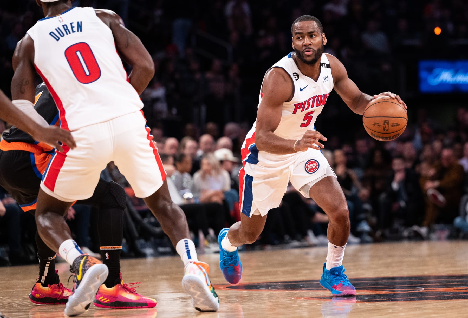 NEW YORK, NEW YORK - NOVEMBER 11: Alec Burks #5 of the Detroit Pistons in action during the first quarter of the game against the New York Knicks at Madison Square Garden on November 11, 2022 in New York City. NOTE TO USER: User expressly acknowledges and agrees that, by downloading and or using this photograph, User is consenting to the terms and conditions of the Getty Images License Agreement. (Photo by Dustin Satloff/Getty Images)