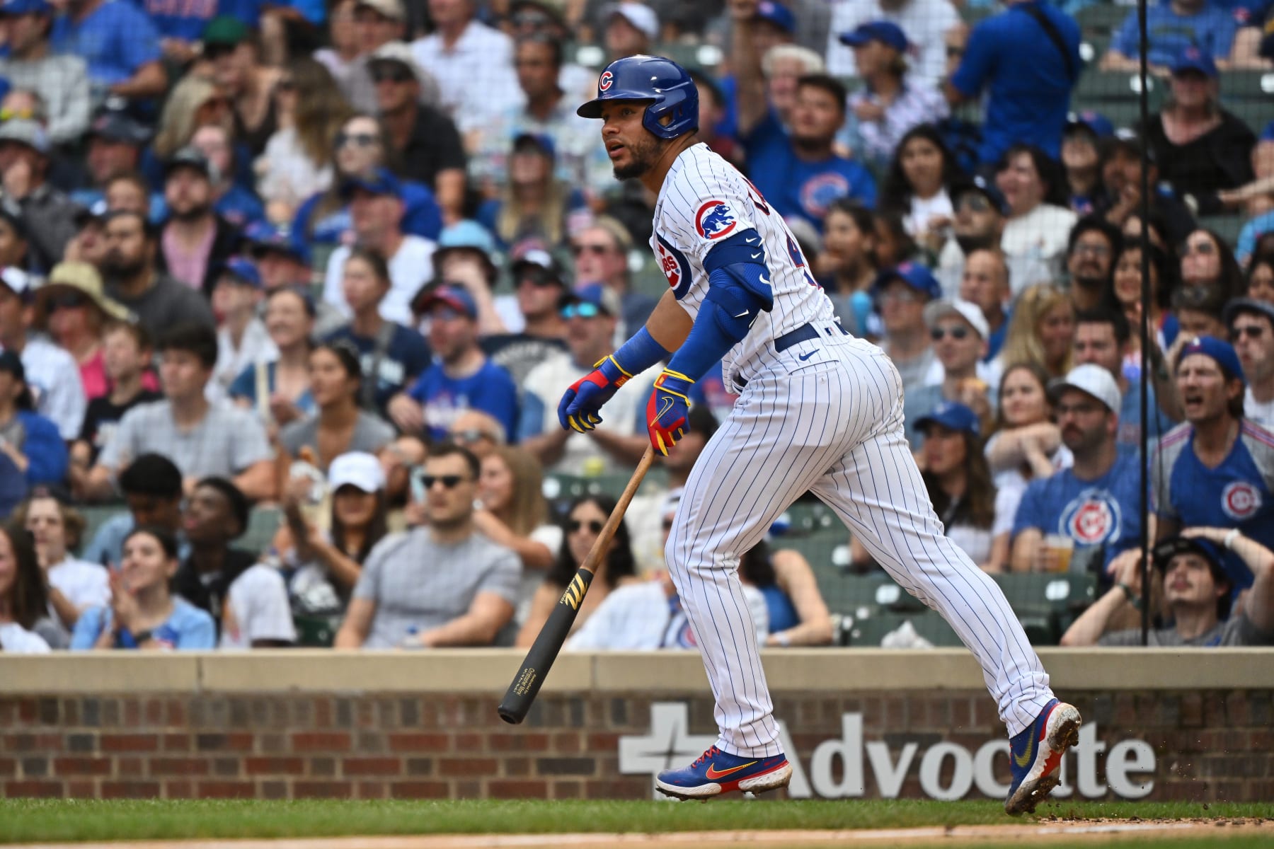 CHICAGO, IL - AUGUST 20:  Willson Contreras #40 of the Chicago Cubs bats against the Milwaukee Brewers at Wrigley Field on August 20, 2022 in Chicago, Illinois.  (Photo by Jamie Sabau/Getty Images)