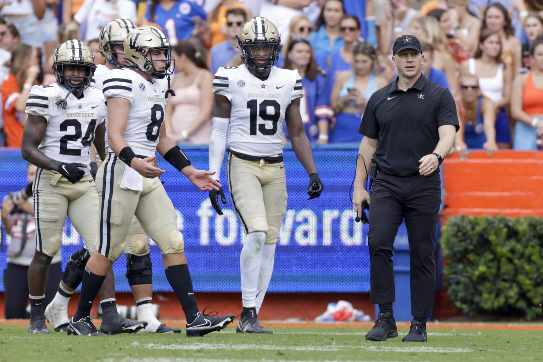 GAINESVILLE, FL - OCTOBER 09: Vanderbilt Commodores head coach Clark Lea during the game between the Vanderbilt Commodores and the Florida Gators on October 9, 2021 at Ben Hill Griffin Stadium in Gainesville, Fl. (Photo by David Rosenblum/Icon Sportswire via Getty Images)