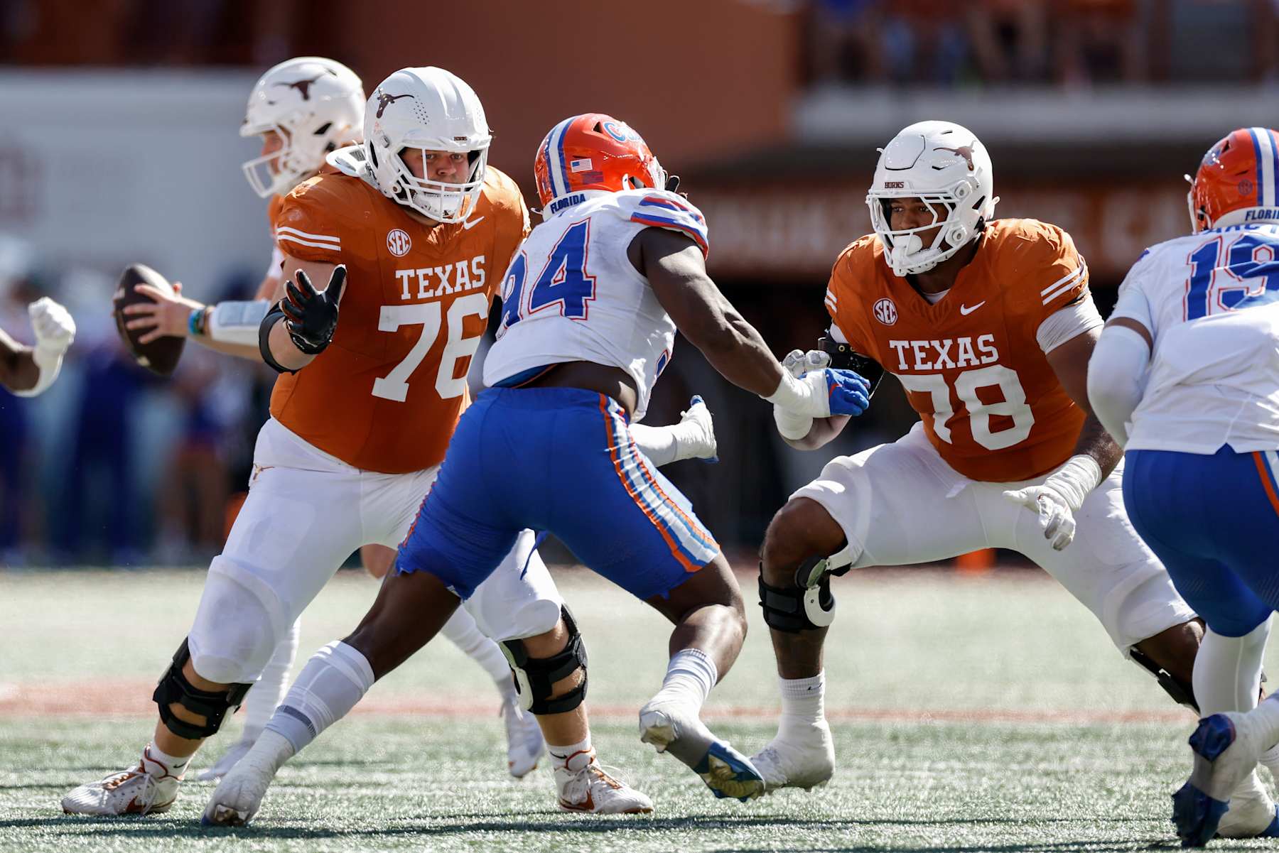 AUSTIN, TEXAS - NOVEMBER 09: Hayden Conner #76 of the Texas Longhorns and Kelvin Banks Jr. #78 block Tyreak Sapp #94 of the Florida Gators in the second half at Darrell K Royal-Texas Memorial Stadium on November 09, 2024 in Austin, Texas. (Photo by Tim Warner/Getty Images)