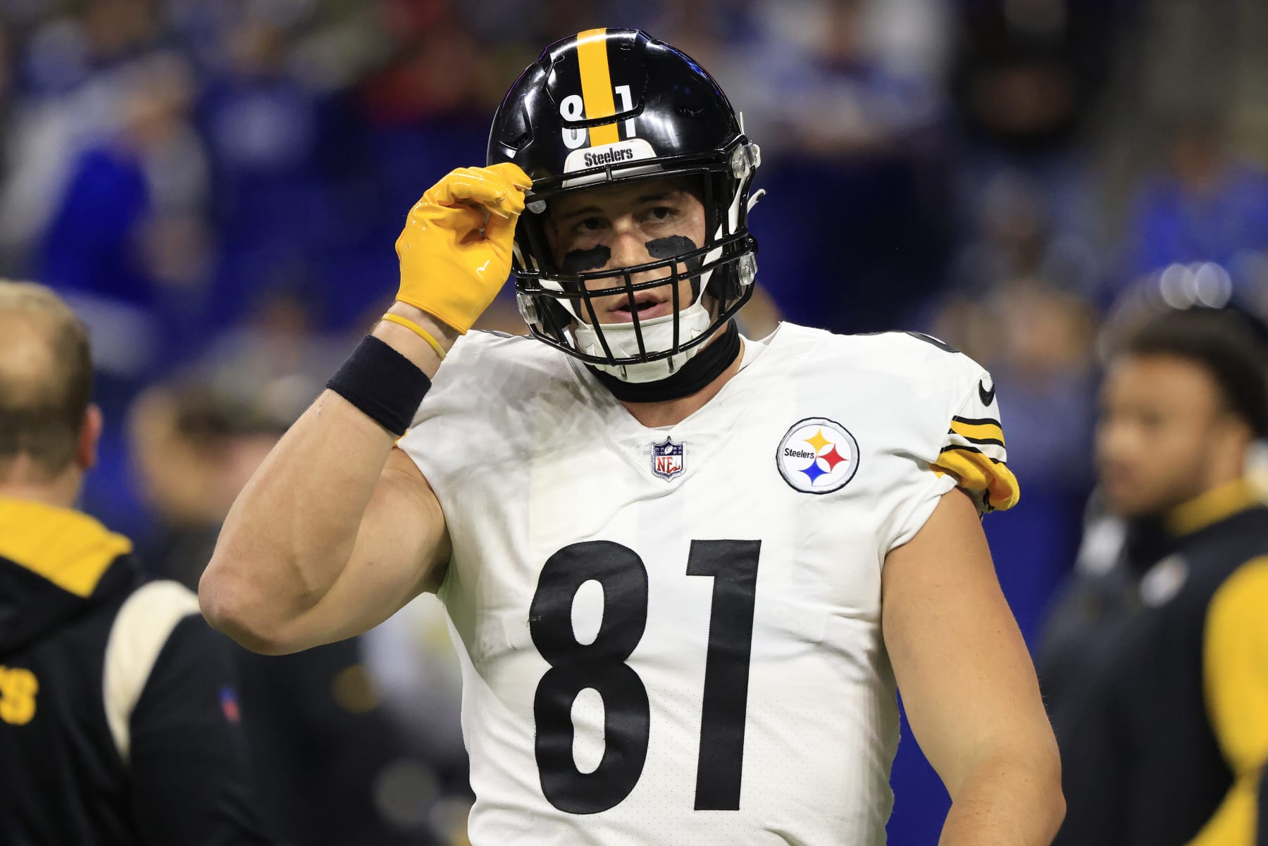 Tight end Zach Gentry