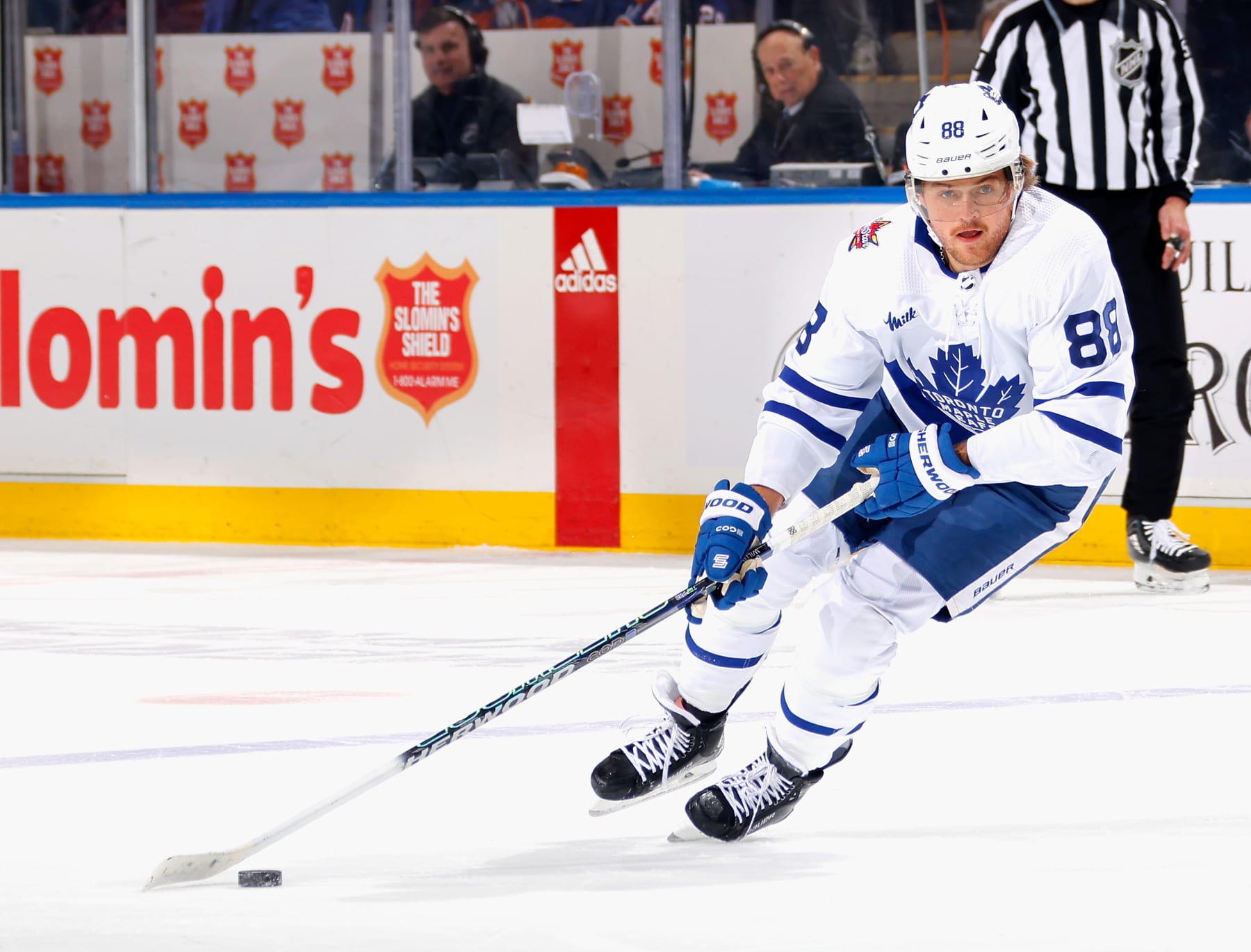 ELMONT, NEW YORK - DECEMBER 11: William Nylander #88 of the Toronto Maple Leafs skates against the New York Islanders at UBS Arena on December 11, 2023 in Elmont, New York. (Photo by Bruce Bennett/Getty Images) ELMONT, NEW YORK - DECEMBER 11: William Nylander #88 of the Toronto Maple Leafs skates against the New York Islanders at UBS Arena on December 11, 2023 in Elmont, New York. (Photo by Bruce Bennett/Getty Images)