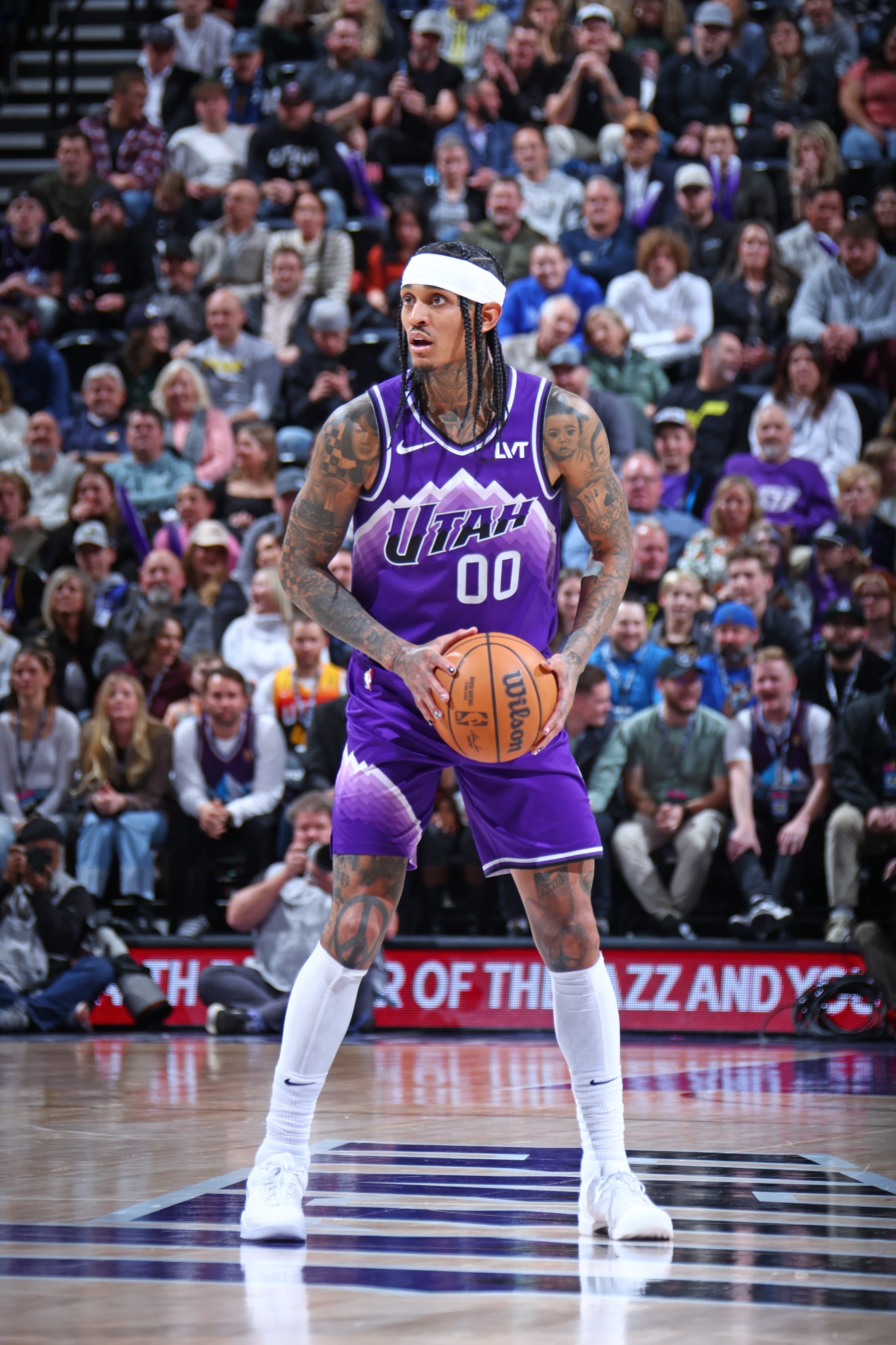 SALT LAKE CITY, UT - JANUARY 1: Jordan Clarkson #00 of the Utah Jazz handles the ball during the game against the Detroit Pistons on January 1, 2024 at vivint.SmartHome Arena in Salt Lake City, Utah. NOTE TO USER: User expressly acknowledges and agrees that, by downloading and or using this Photograph, User is consenting to the terms and conditions of the Getty Images License Agreement. Mandatory Copyright Notice: Copyright 2024 NBAE (Photo by Melissa Majchrzak/NBAE via Getty Images)
