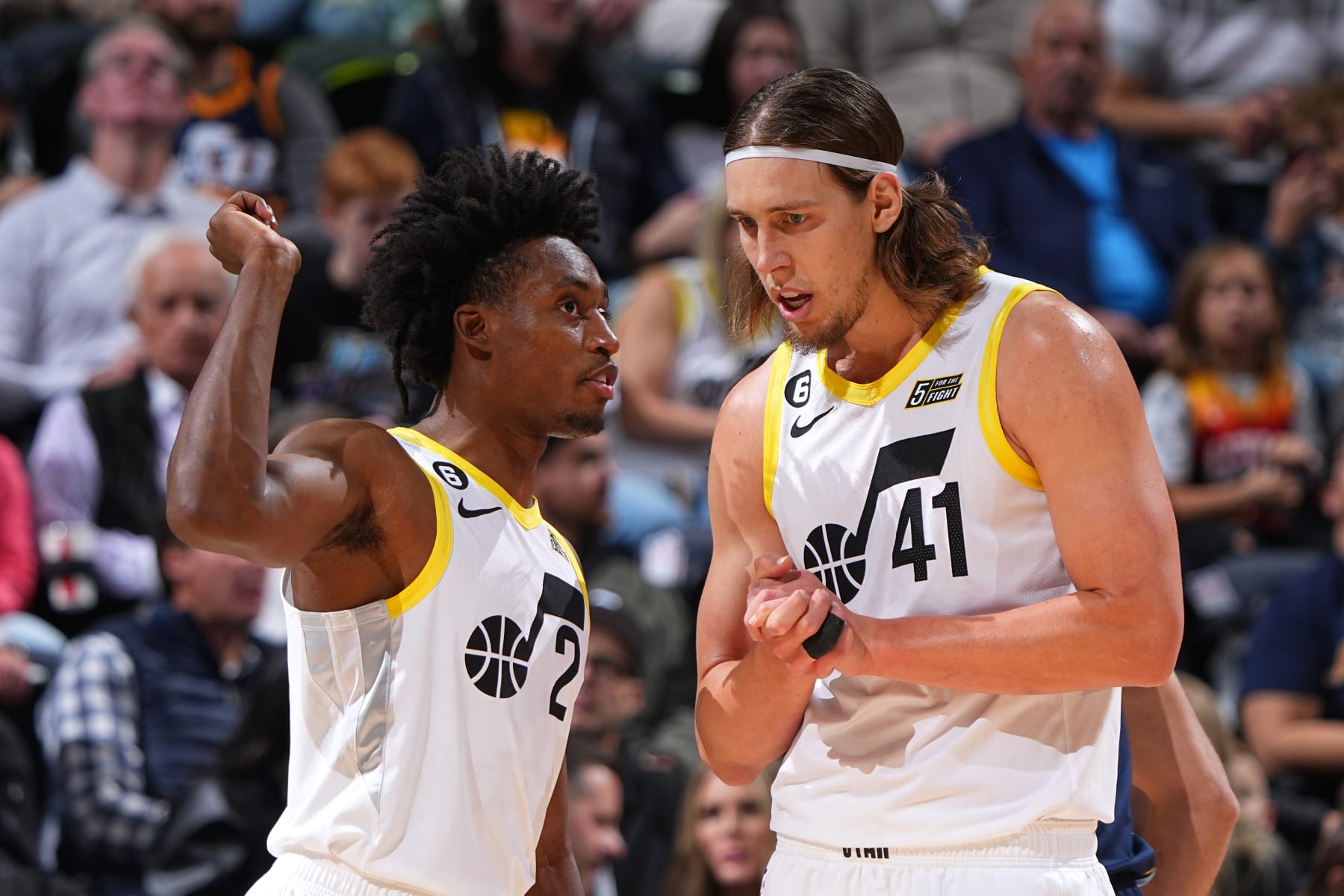 SALT LAKE CITY, UT - OCTOBER 29: Colin Sexton #2 talks to Kelly Olynyk #41 of the Utah Jazz during the game against the Memphis Grizzlies on October 29, 2022 at Vivint SmartHome Arena in Salt Lake City, Utah. NOTE TO USER: User expressly acknowledges and agrees that, by downloading and or using this Photograph, User is consenting to the terms and conditions of the Getty Images License Agreement. Mandatory Copyright Notice: Copyright 2022 NBAE (Photo by Garrett Ellwood/NBAE via Getty Images)