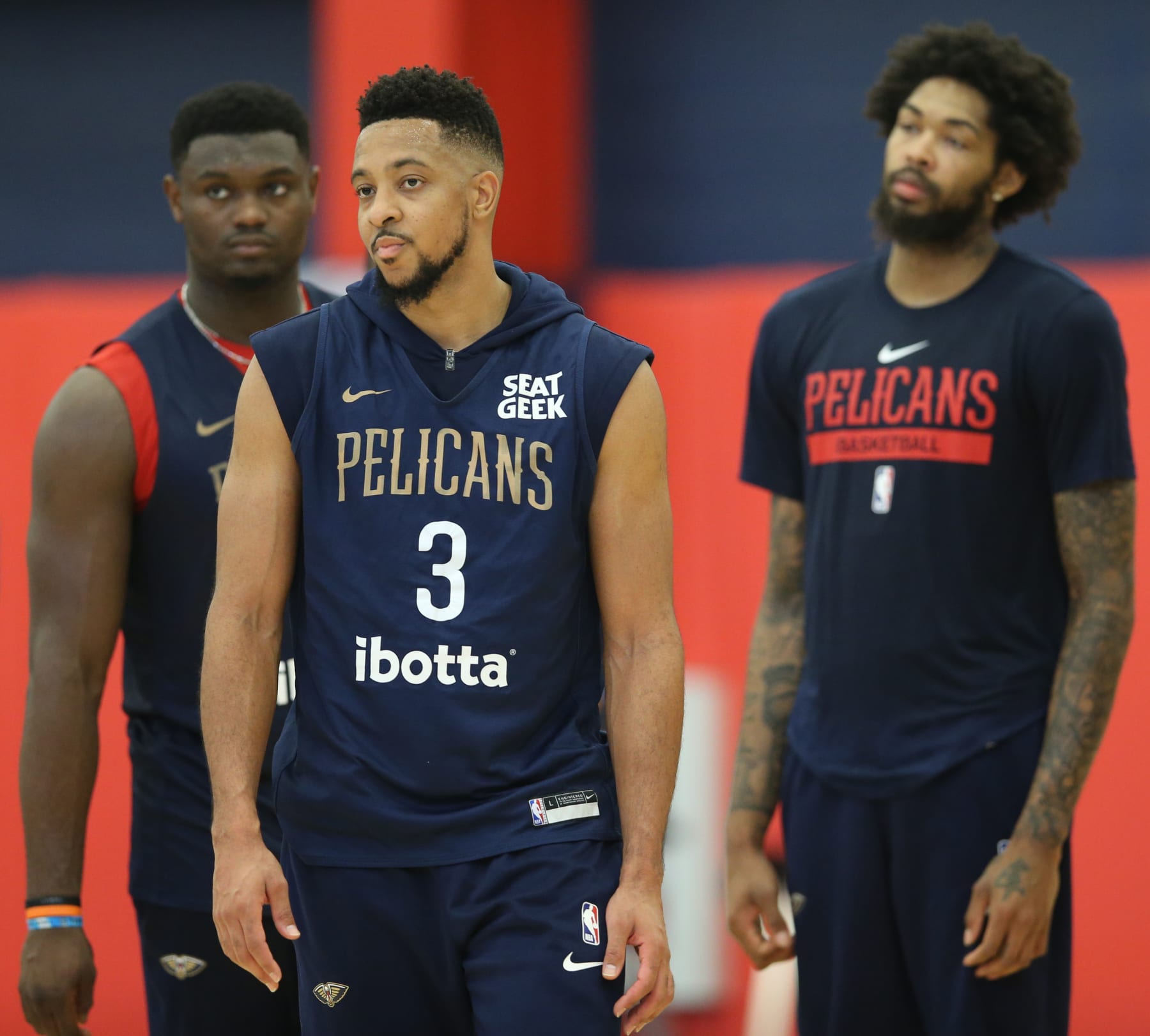 METAIRIE, LA - OCTOBER 17: CJ McCollum #3 of the New Orleans Pelicans looks on during an all access practice on October 17, 2022 at the New Orleans Pelicans Practice Facility in Metairie, Louisiana. NOTE TO USER: User expressly acknowledges and agrees that, by downloading and or using this Photograph, user is consenting to the terms and conditions of the Getty Images License Agreement. Mandatory Copyright Notice: Copyright 2022 NBAE (Photo by Layne Murdoch Jr./NBAE via Getty Images)