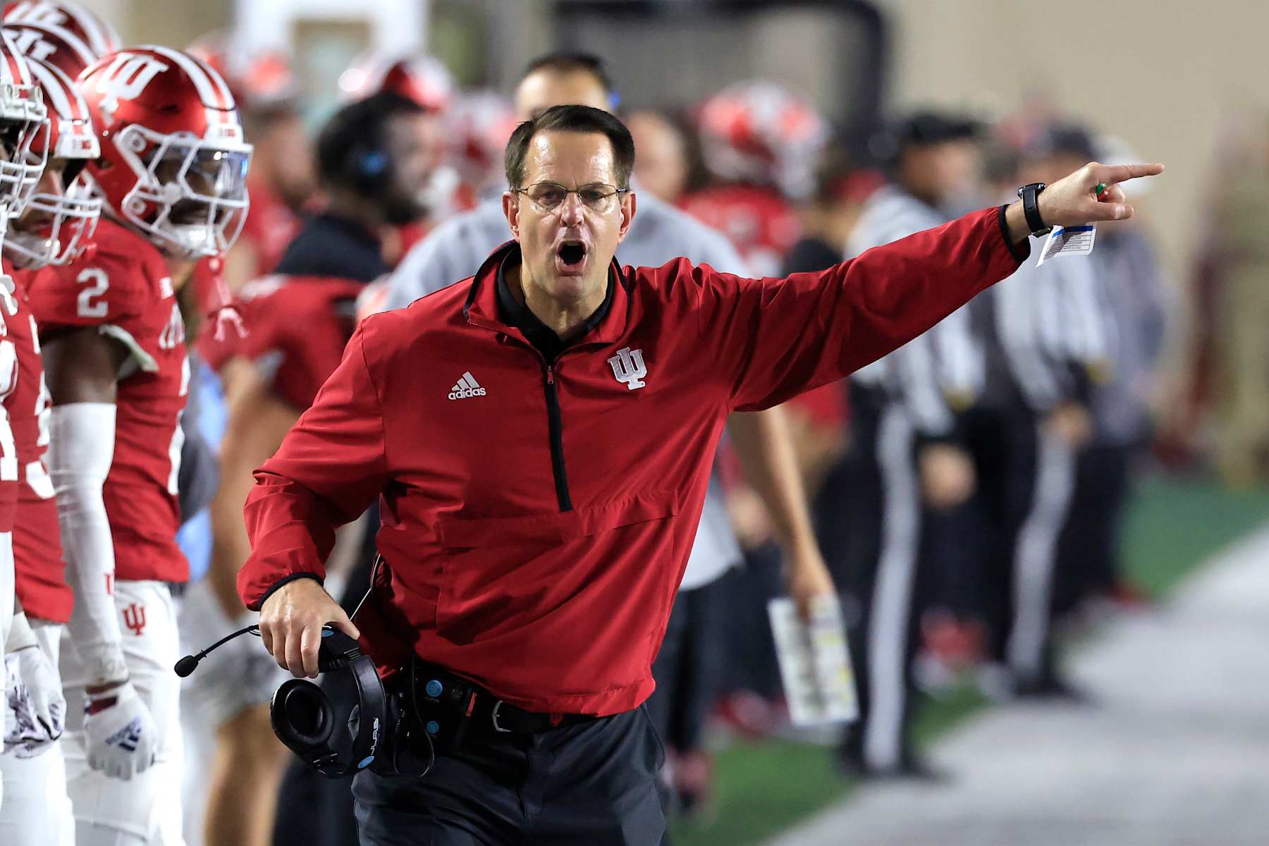BLOOMINGTON, INDIANA - NOVEMBER 09: Head coach Curt Cignetti of the Indiana Hoosiers reacts during the fourth quarter against the Michigan Wolverines at Memorial Stadium on November 09, 2024 in Bloomington, Indiana. (Photo by Justin Casterline/Getty Images)