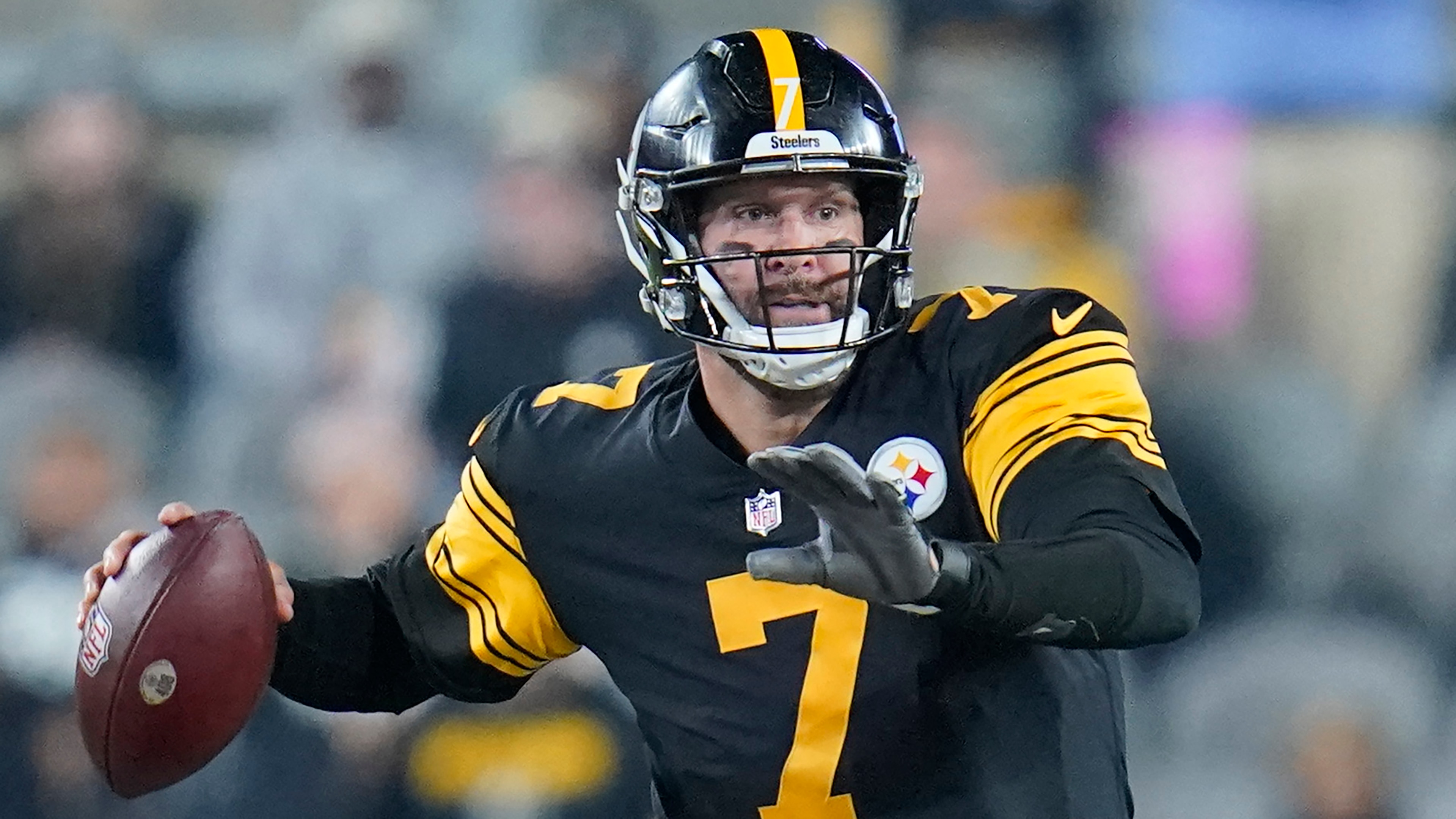 Pittsburgh Steelers quarterback Ben Roethlisberger (7) scrambles before passing against the Chicago Bears during the second half of an NFL football game, Monday, Nov. 8, 2021, in Pittsburgh. (AP Photo/Gene J. Puskar)