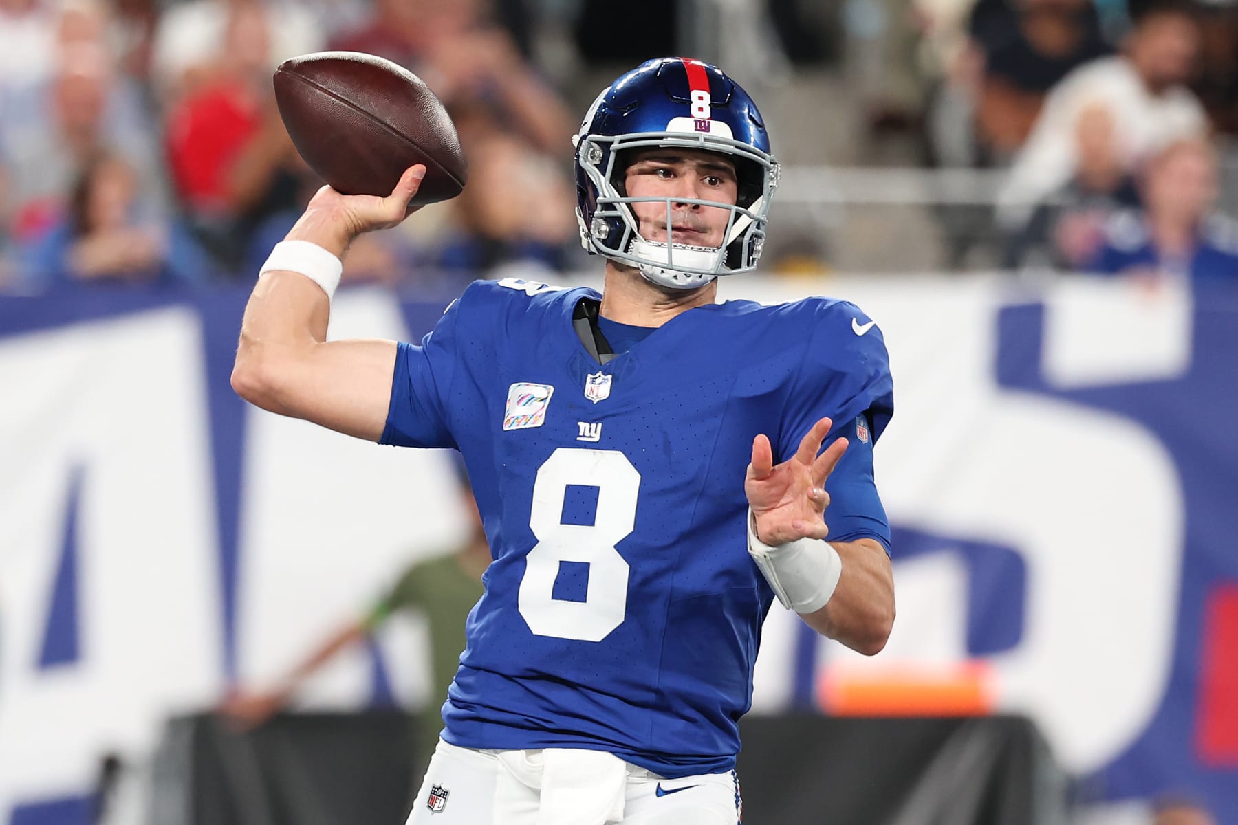 EAST RUTHERFORD, NEW JERSEY - OCTOBER 02: Daniel Jones #8 of the New York Giants throws the ball during the first half against the Seattle Seahawks at MetLife Stadium on October 02, 2023 in East Rutherford, New Jersey. (Photo by Al Bello/Getty Images)