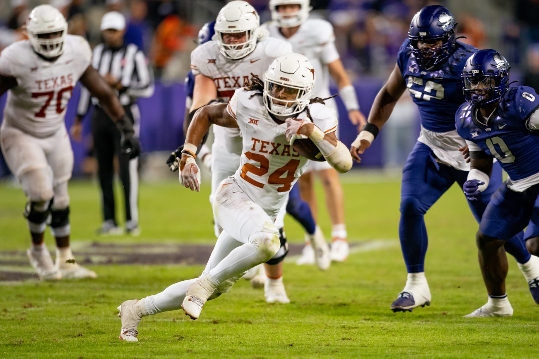 FORT WORTH, TX - NOVEMBER 11:Texas Longhorns running back Jonathon Brooks (24) rushes during a game between the Texas Longhorns and TCU Horned Frogs college football game on November 11, 2023 at Amon G. Carter Stadium in Fort Worth, TX. (Photo by Chris Leduc/Icon Sportswire via Getty Images)