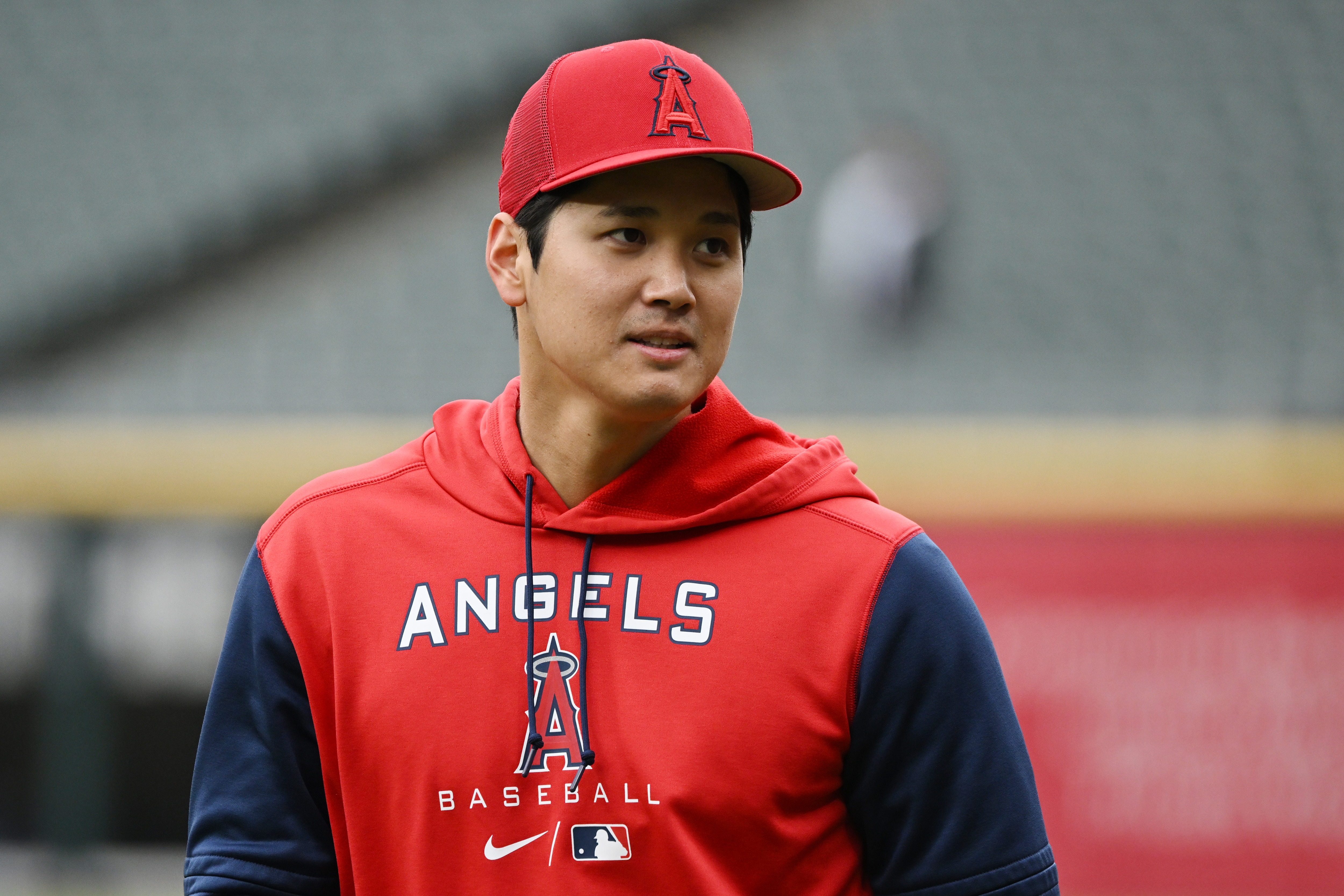 CHICAGO, ILLINOIS - MAY 02: Shohei Ohtani #17 of the Los Angeles Angels warms up before the game against the Chicago White Sox at Guaranteed Rate Field on May 02, 2022 in Chicago, Illinois. (Photo by Quinn Harris/Getty Images)