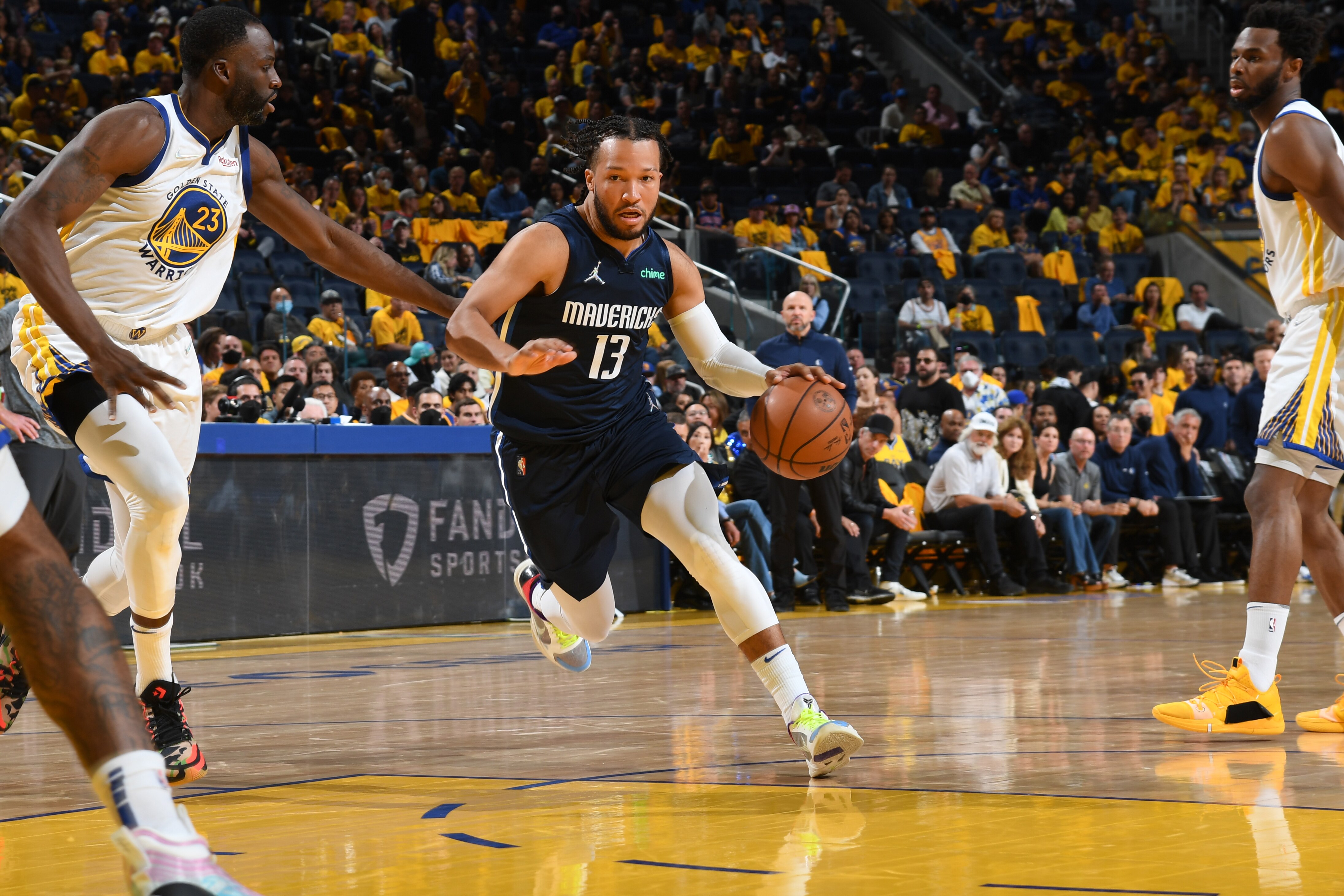 SAN FRANCISCO, CA - MAY 20: Jalen Brunson #13 of the Dallas Mavericks dribbles the ball during Game 2 of the 2022 NBA Playoffs Western Conference Finals against the Golden State Warriors on May 20, 2022 at Chase Center in San Francisco, California. NOTE TO USER: User expressly acknowledges and agrees that, by downloading and or using this photograph, user is consenting to the terms and conditions of Getty Images License Agreement. Mandatory Copyright Notice: Copyright 2022 NBAE (Photo by Noah Graham/NBAE via Getty Images) SAN FRANCISCO, CA - MAY 20: Jalen Brunson #13 of the Dallas Mavericks dribbles the ball during Game 2 of the 2022 NBA Playoffs Western Conference Finals against the Golden State Warriors on May 20, 2022 at Chase Center in San Francisco, California. NOTE TO USER: User expressly acknowledges and agrees that, by downloading and or using this photograph, user is consenting to the terms and conditions of Getty Images License Agreement. Mandatory Copyright Notice: Copyright 2022 NBAE (Photo by Noah Graham/NBAE via Getty Images)