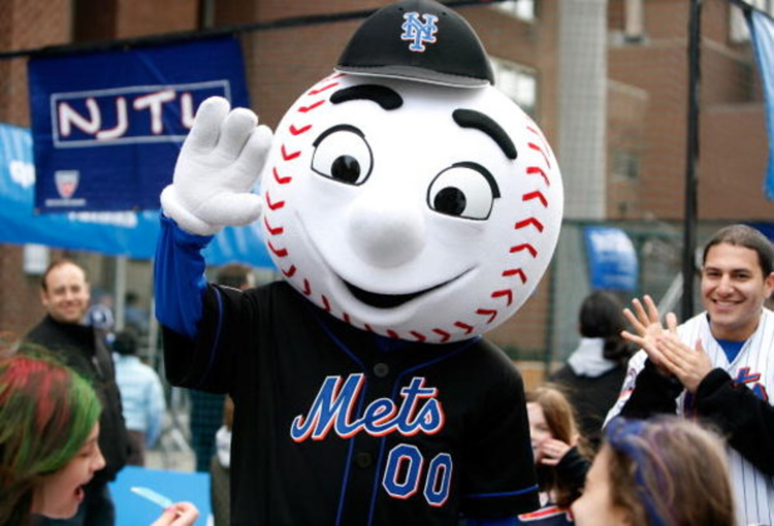 NEW YORK - MAY 03:  New York Mets mascot Mr. Met attends the Family Festival Street Fair & Tribeca ESPN Sports Day during the 2008 Tribeca Film Festival on May 3, 2008 in New York City.  (Photo by Amy Sussman/Getty Images for Tribeca Film Festival)