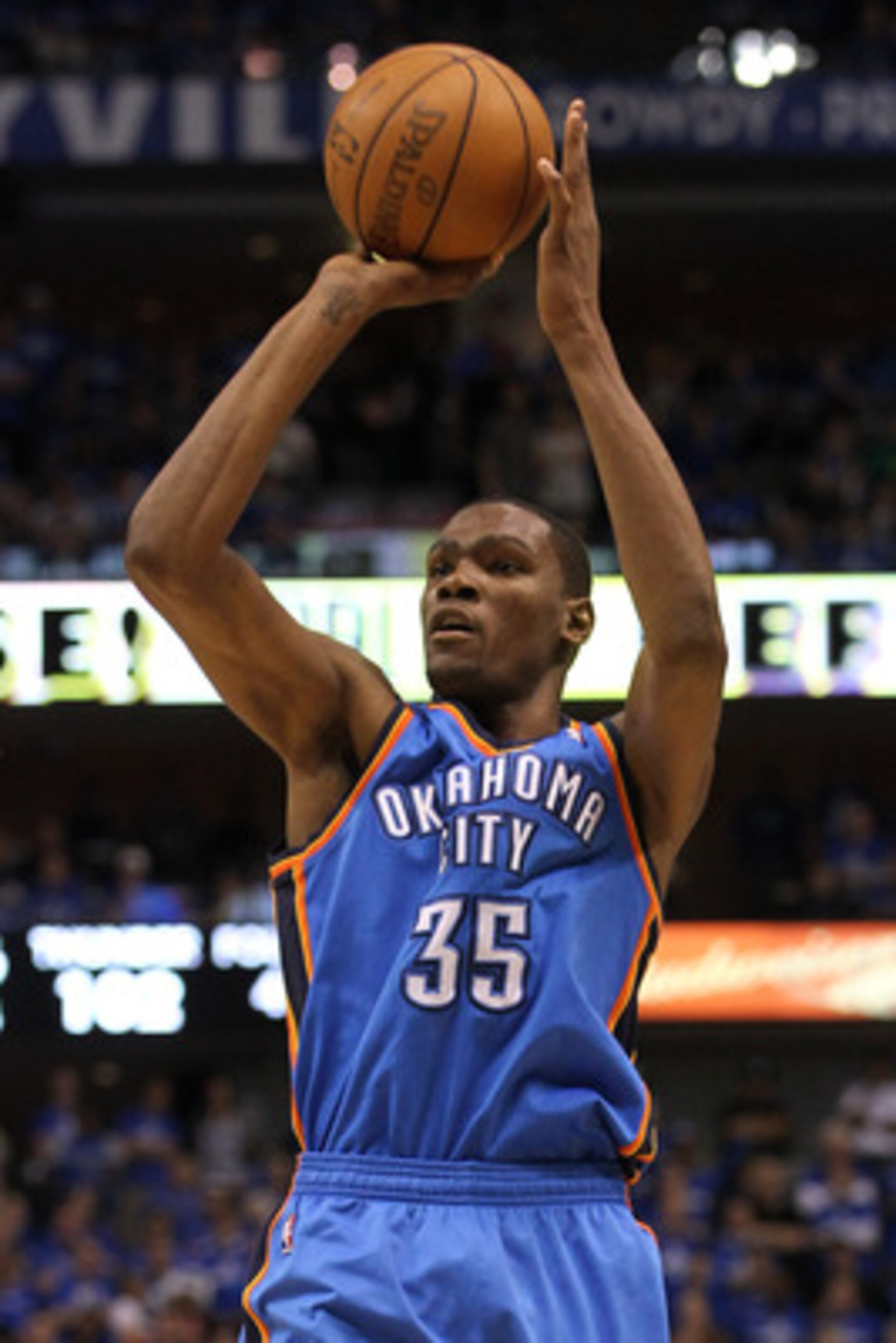 DALLAS, TX - MAY 19:  Kevin Durant #35 of the Oklahoma City Thunder shoots a jumper while taking on the Dallas Mavericks in Game Two of the Western Conference Finals during the 2011 NBA Playoffs at American Airlines Center on May 19, 2011 in Dallas, Texas