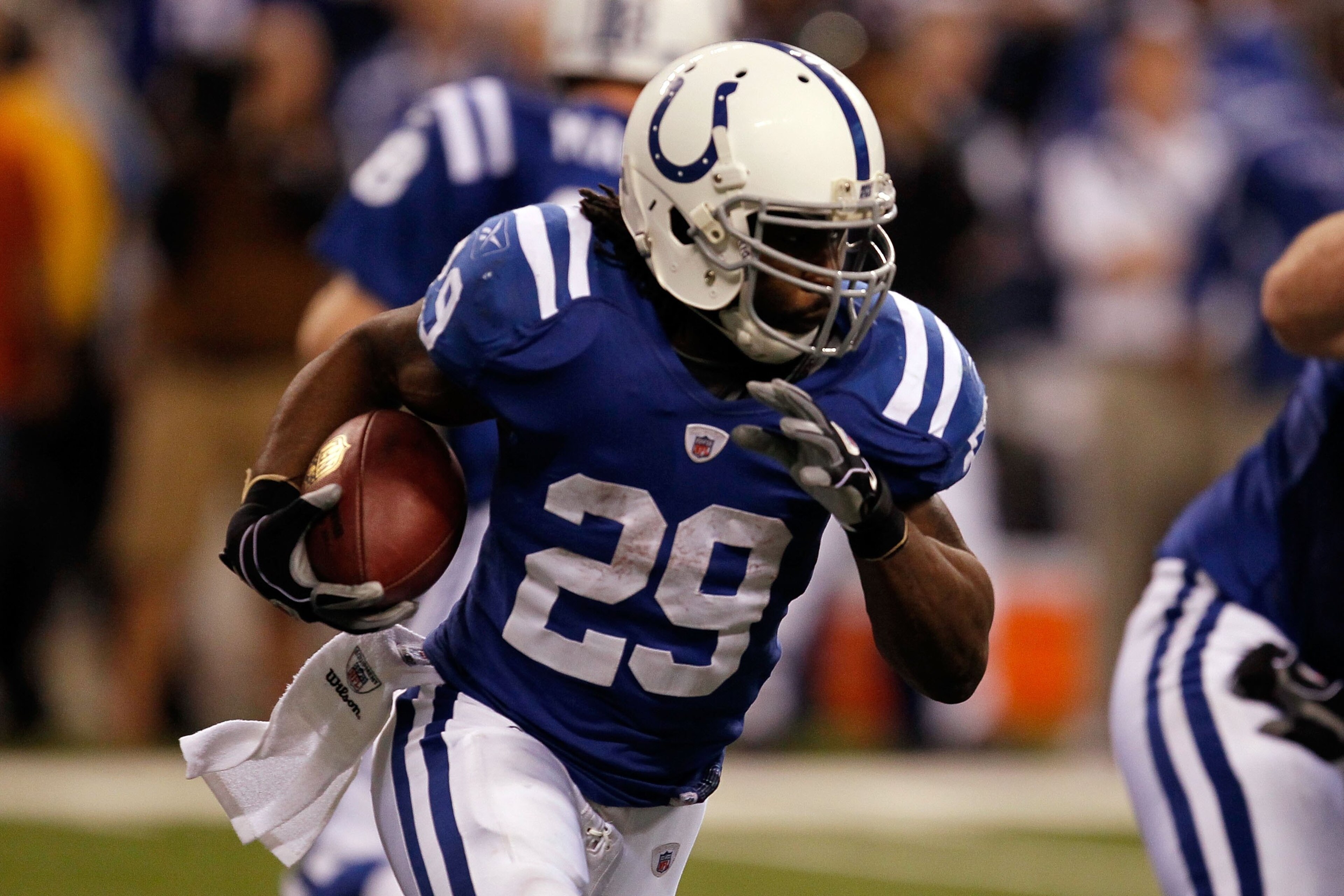 INDIANAPOLIS - JANUARY 24: Running back Joseph Addai #29 of the Indianapolis Colts runs the ball against the New York Jets during the AFC Championship Game at Lucas Oil Stadium on January 24, 2010 in Indianapolis, Indiana. The Colts defeated the Jets 30- INDIANAPOLIS - JANUARY 24: Running back Joseph Addai #29 of the Indianapolis Colts runs the ball against the New York Jets during the AFC Championship Game at Lucas Oil Stadium on January 24, 2010 in Indianapolis, Indiana. The Colts defeated the Jets 30-