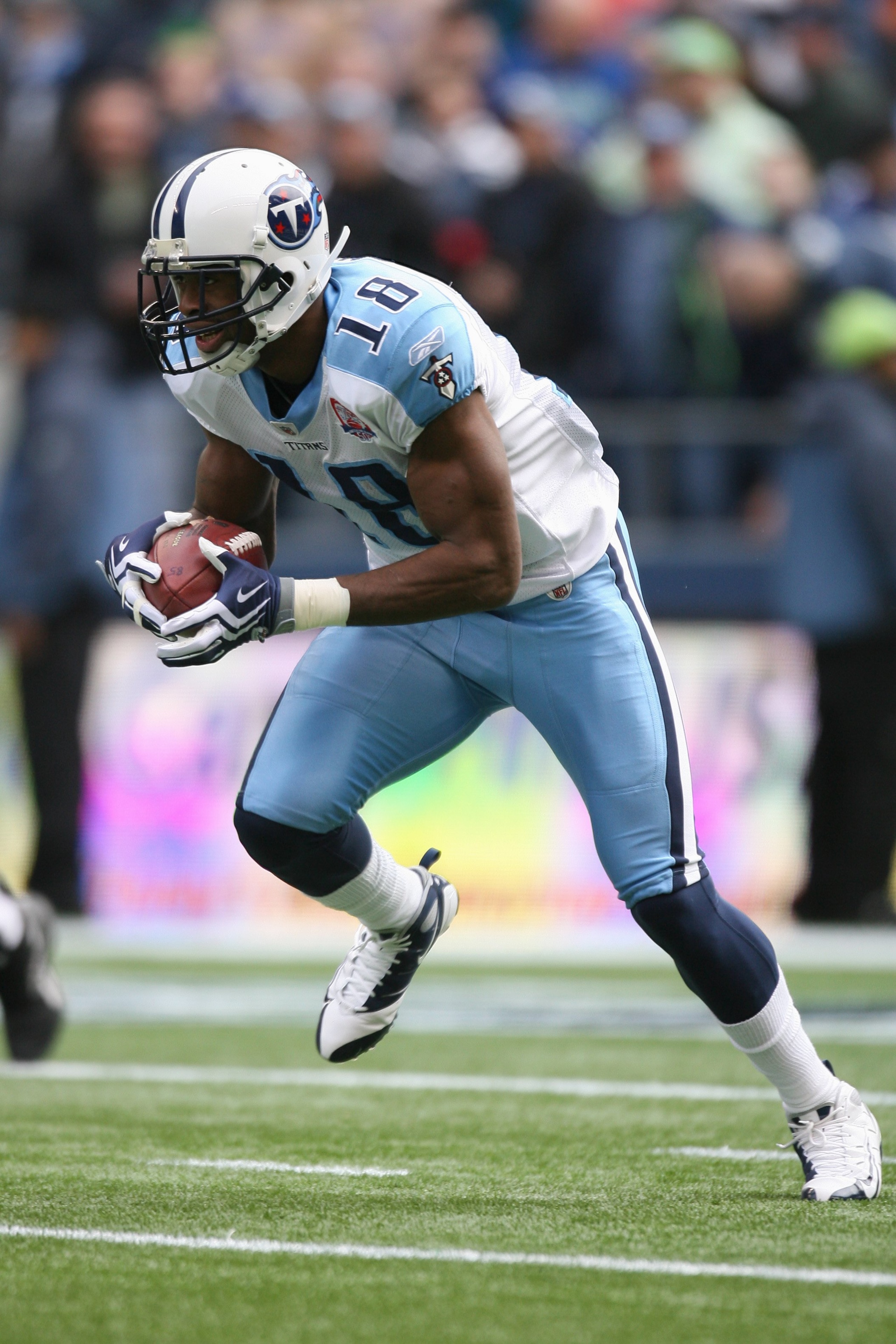 SEATTLE - JANUARY 03:  Kenny Britt #18 of the Tennessee Titans returns a kick during the game against the Seattle Seahawks on January 3, 2010 at Qwest Field in Seattle, Washington. (Photo by Otto Greule Jr/Getty Images)