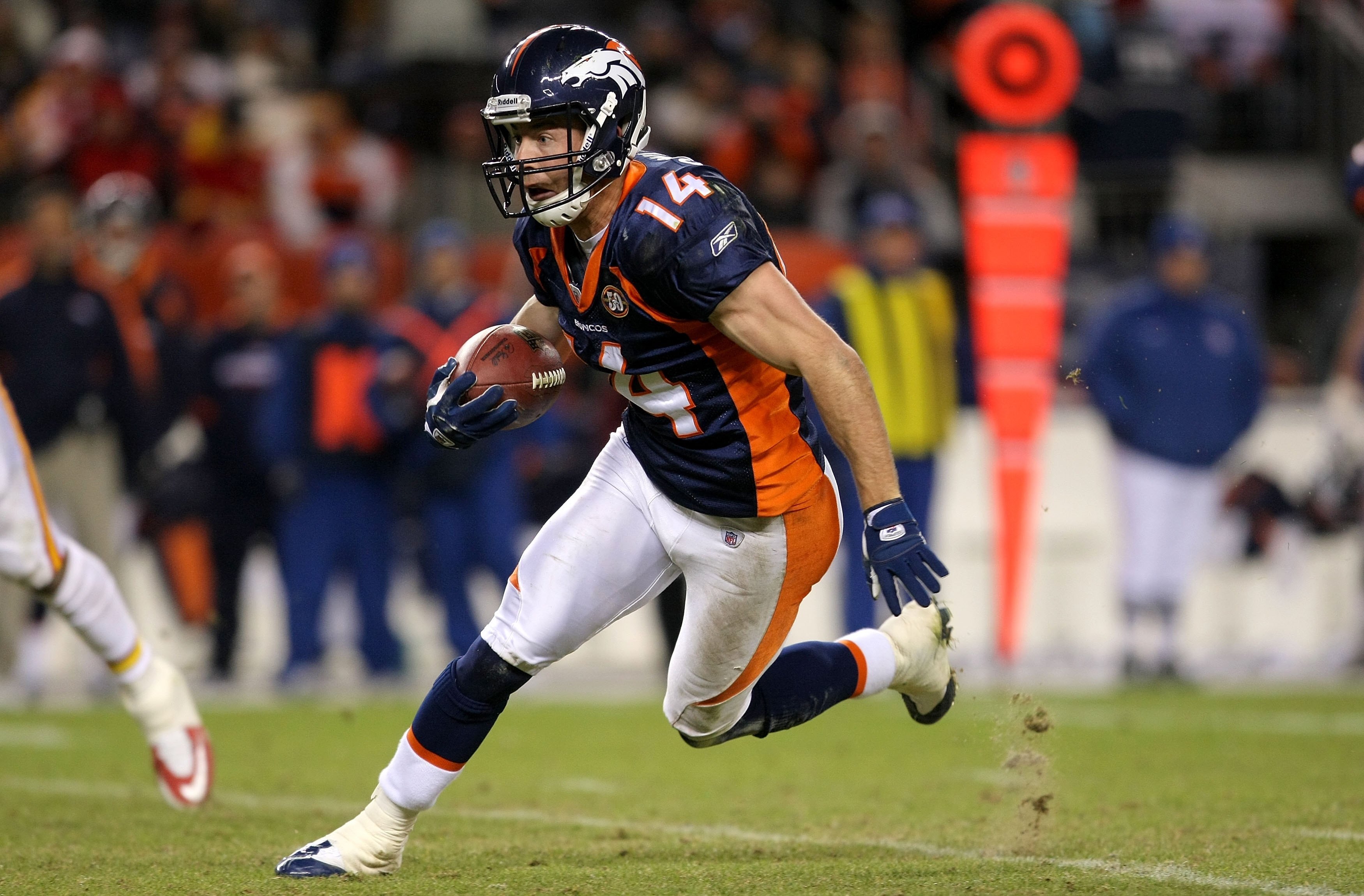 DENVER - JANUARY 03:  Brandon Stokley #14 of the Denver Broncos makes a reception against the Kansas City Chiefs during NFL action at Invesco Field at Mile High on January 3, 2010 in Denver, Colorado. The Chiefs defeated the Broncos 44-24.  (Photo by Doug