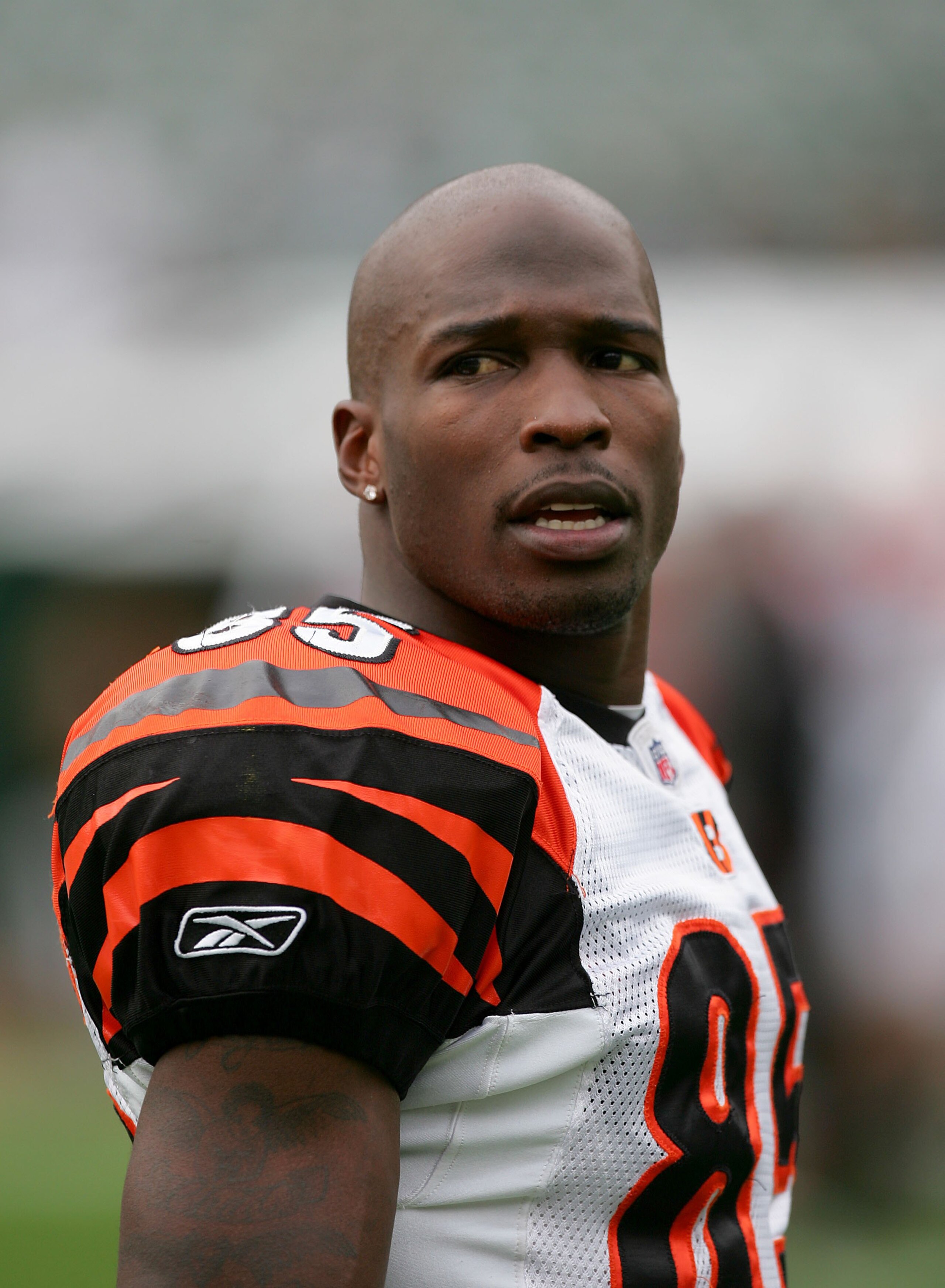 OAKLAND, CA - NOVEMBER 22: Chad Ochocinco #85 of the Cincinnati Bengals warms up before their game against the Oakland Raiders at Oakland-Alameda County Coliseum on November 22, 2009 in Oakland, California. (Photo by Ezra Shaw/Getty Images) OAKLAND, CA - NOVEMBER 22: Chad Ochocinco #85 of the Cincinnati Bengals warms up before their game against the Oakland Raiders at Oakland-Alameda County Coliseum on November 22, 2009 in Oakland, California. (Photo by Ezra Shaw/Getty Images)