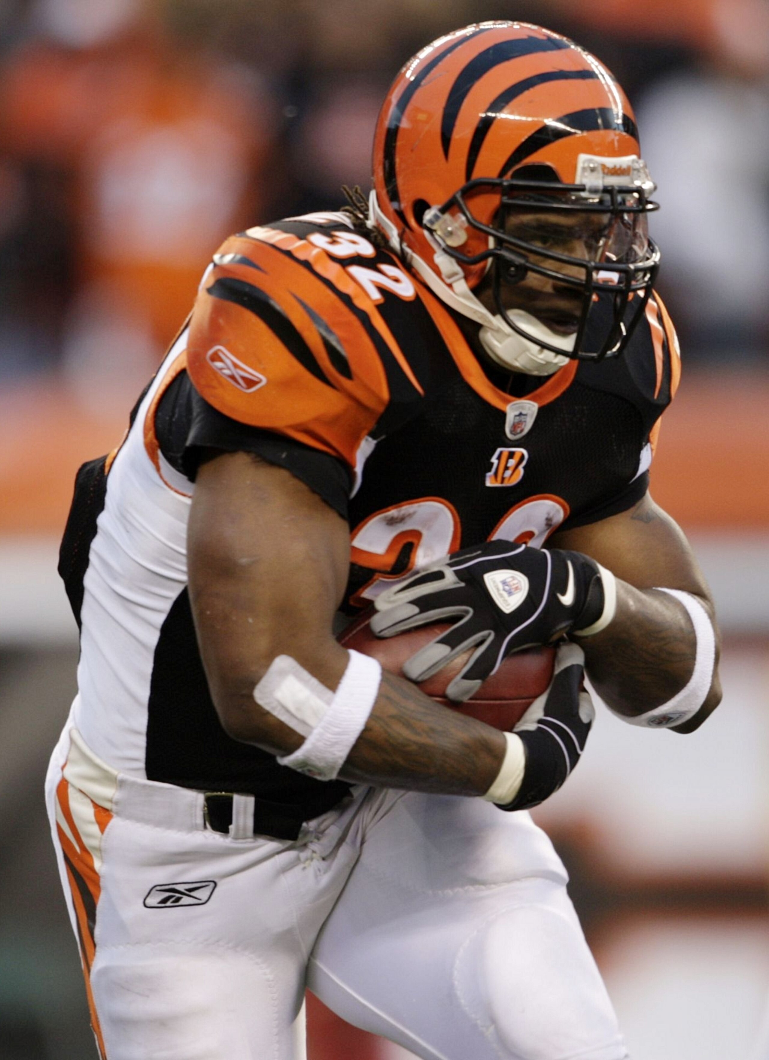 CINCINNATI - JANUARY 9: Cedric Benson #32 of the Cincinnati Bengals runs the ball against the New York Jets during the 2010 AFC wild-card playoff game at Paul Brown Stadium on January 9, 2010 in Cincinnati, Ohio. (Photo by Andy Lyons/Getty Images) CINCINNATI - JANUARY 9: Cedric Benson #32 of the Cincinnati Bengals runs the ball against the New York Jets during the 2010 AFC wild-card playoff game at Paul Brown Stadium on January 9, 2010 in Cincinnati, Ohio. (Photo by Andy Lyons/Getty Images)