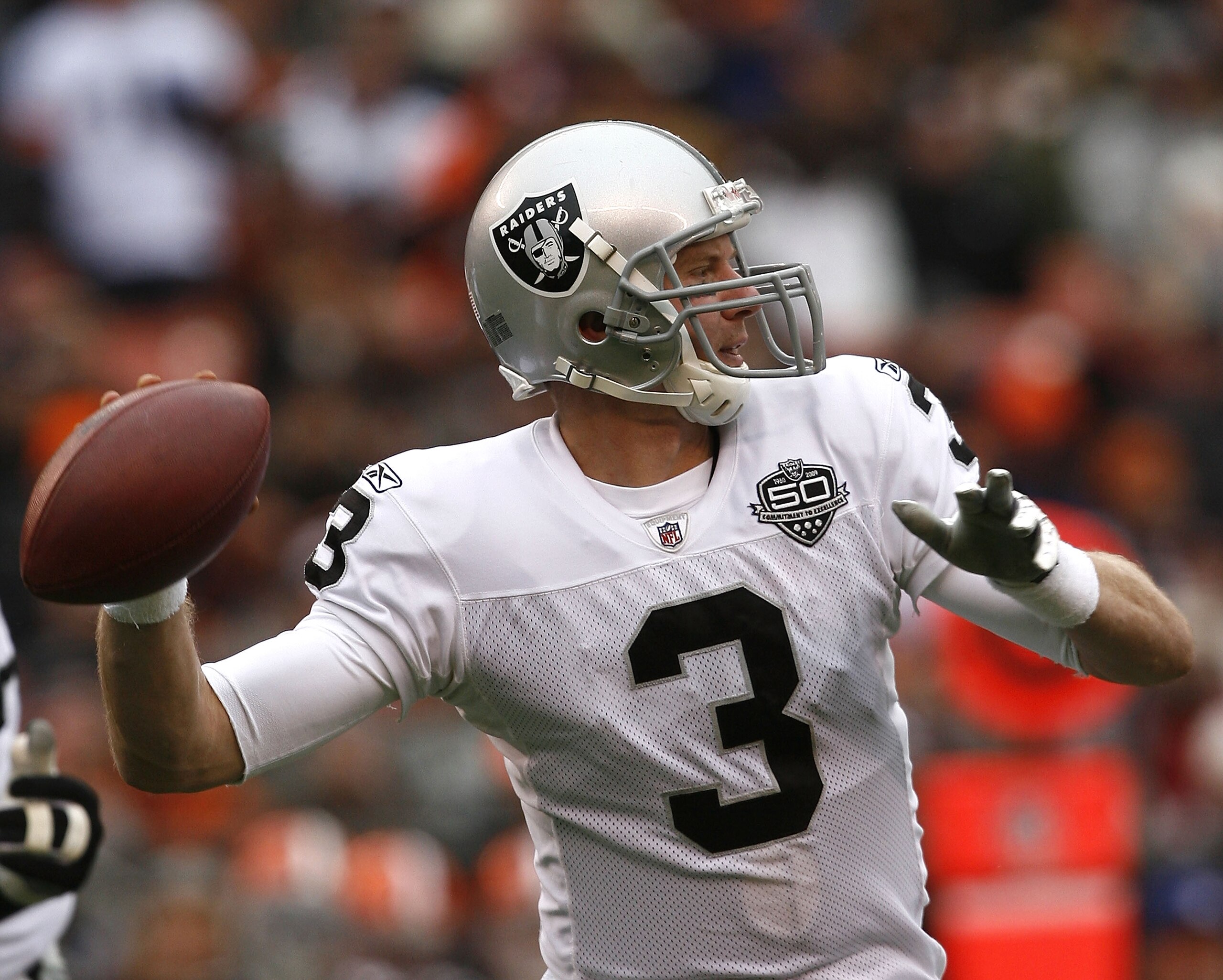 CLEVELAND - DECEMBER 27: Charlie Frye #3 of the Oakland Raiders looks for a receiver against the Cleveland Browns at Cleveland Browns Stadium on December 27, 2009 in Cleveland, Ohio. (Photo by Matt Sullivan/Getty Images) CLEVELAND - DECEMBER 27: Charlie Frye #3 of the Oakland Raiders looks for a receiver against the Cleveland Browns at Cleveland Browns Stadium on December 27, 2009 in Cleveland, Ohio. (Photo by Matt Sullivan/Getty Images)