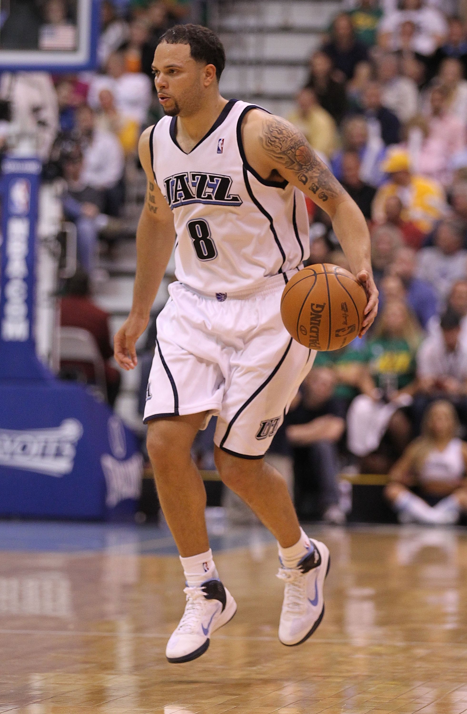SALT LAKE CITY - MAY 10: Deron Williams #8 of the Utah Jazz in action against the Los Angeles Lakers during Game Four of the Western Conference Semifinals of the 2010 NBA Playoffs on May 10, 2010 at Energy Solutions Arena in Salt Lake City, Utah. NOTE TO SALT LAKE CITY - MAY 10: Deron Williams #8 of the Utah Jazz in action against the Los Angeles Lakers during Game Four of the Western Conference Semifinals of the 2010 NBA Playoffs on May 10, 2010 at Energy Solutions Arena in Salt Lake City, Utah. NOTE TO