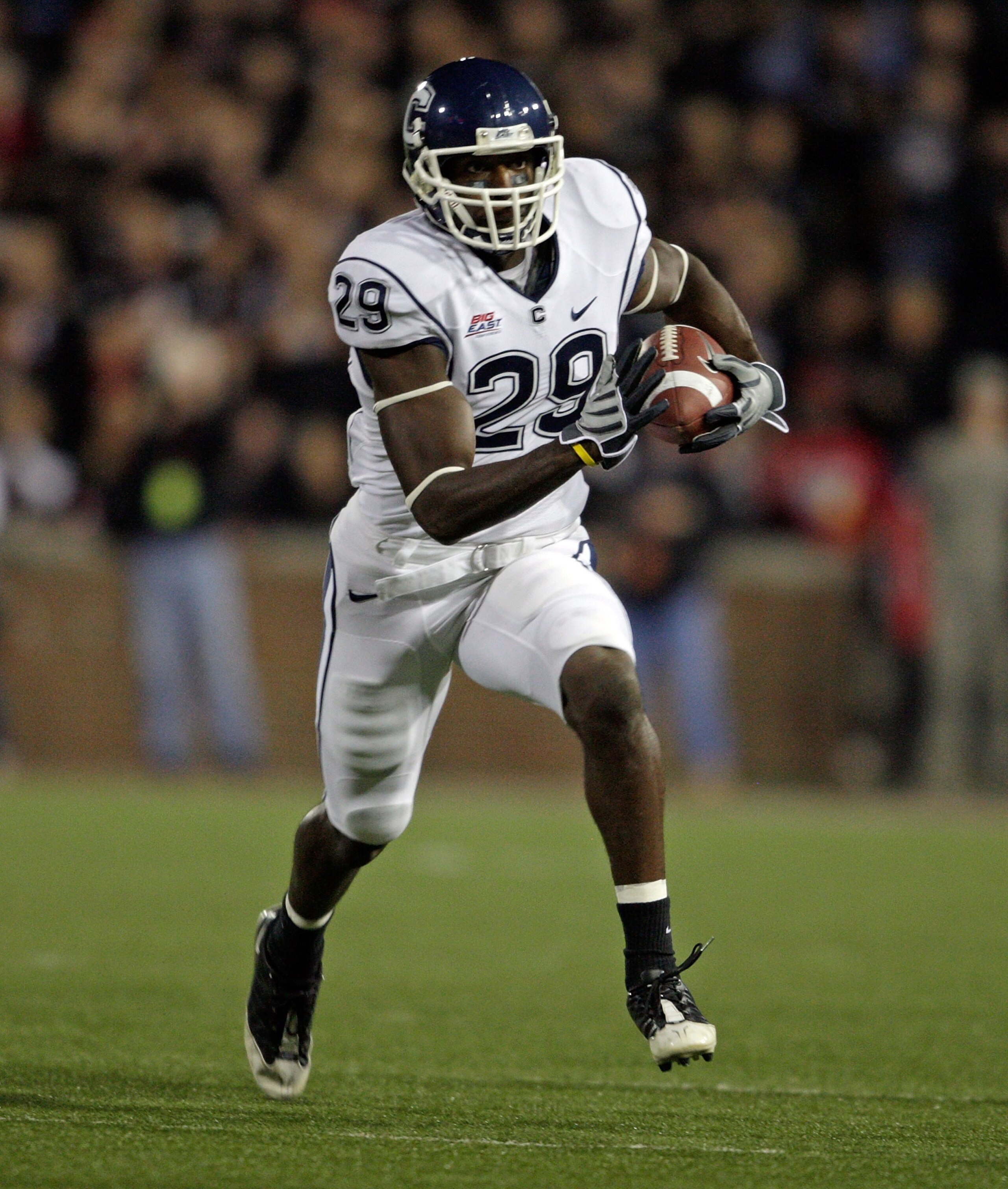 CINCINNATI - NOVEMBER 07:  Marcus Easley #29 of the Connecticut Huskies runs with the ball against the Cincinnati Bearcats during the Big East Conference game at Nippert Stadium on November 7, 2009 in Cincinnati, Ohio.  (Photo by Andy Lyons/Getty Images)