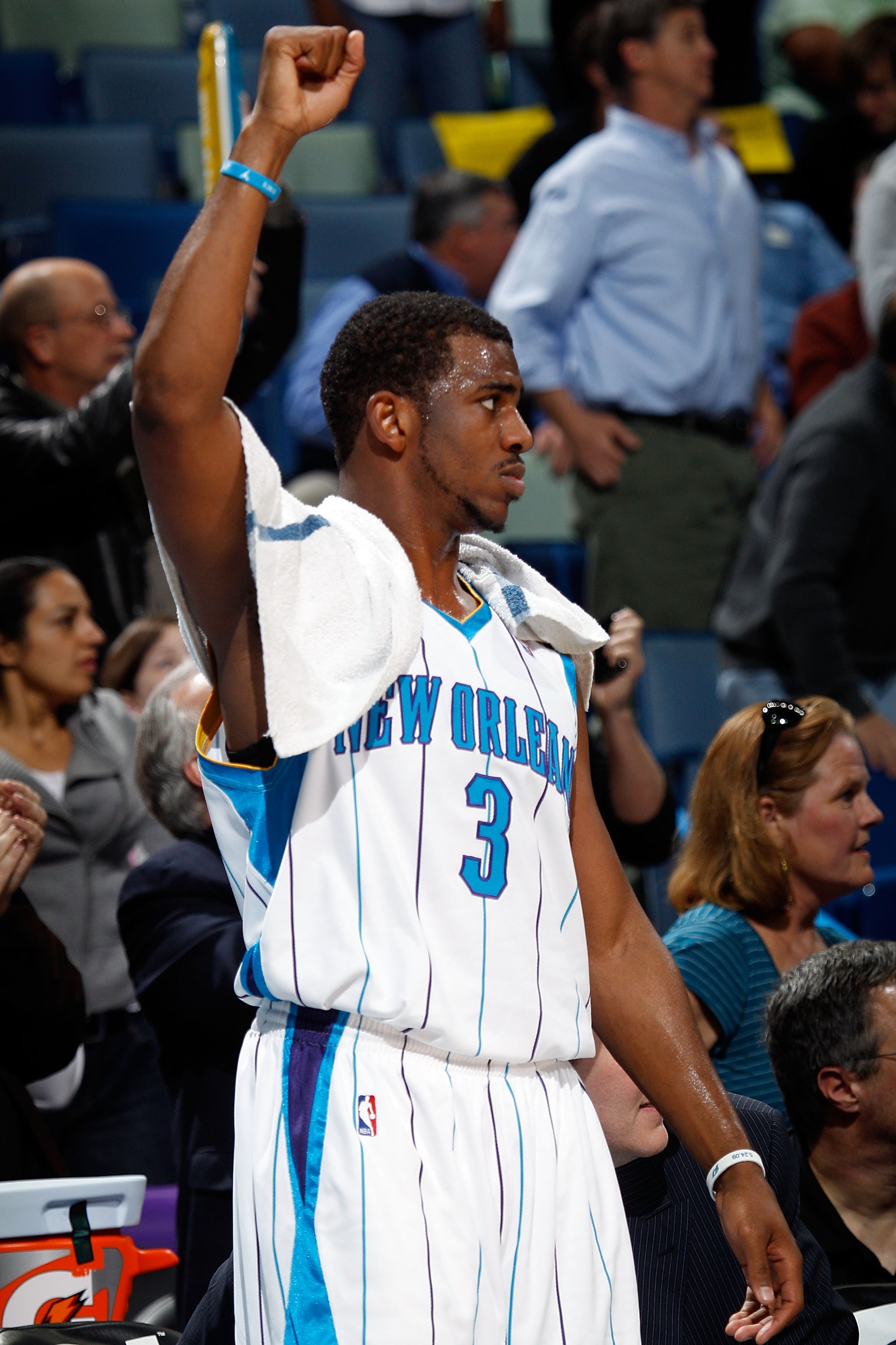 NEW ORLEANS - MARCH 22: Chris Paul #3 of the New Orleans Hornets celebrates near the end of the game against the Dallas Mavericks at the New Orleans Arena on March 22, 2010 in New Orleans, Louisiana. The Hornets defeated the Mavericks 115-99. NOTE TO U NEW ORLEANS - MARCH 22: Chris Paul #3 of the New Orleans Hornets celebrates near the end of the game against the Dallas Mavericks at the New Orleans Arena on March 22, 2010 in New Orleans, Louisiana. The Hornets defeated the Mavericks 115-99. NOTE TO U