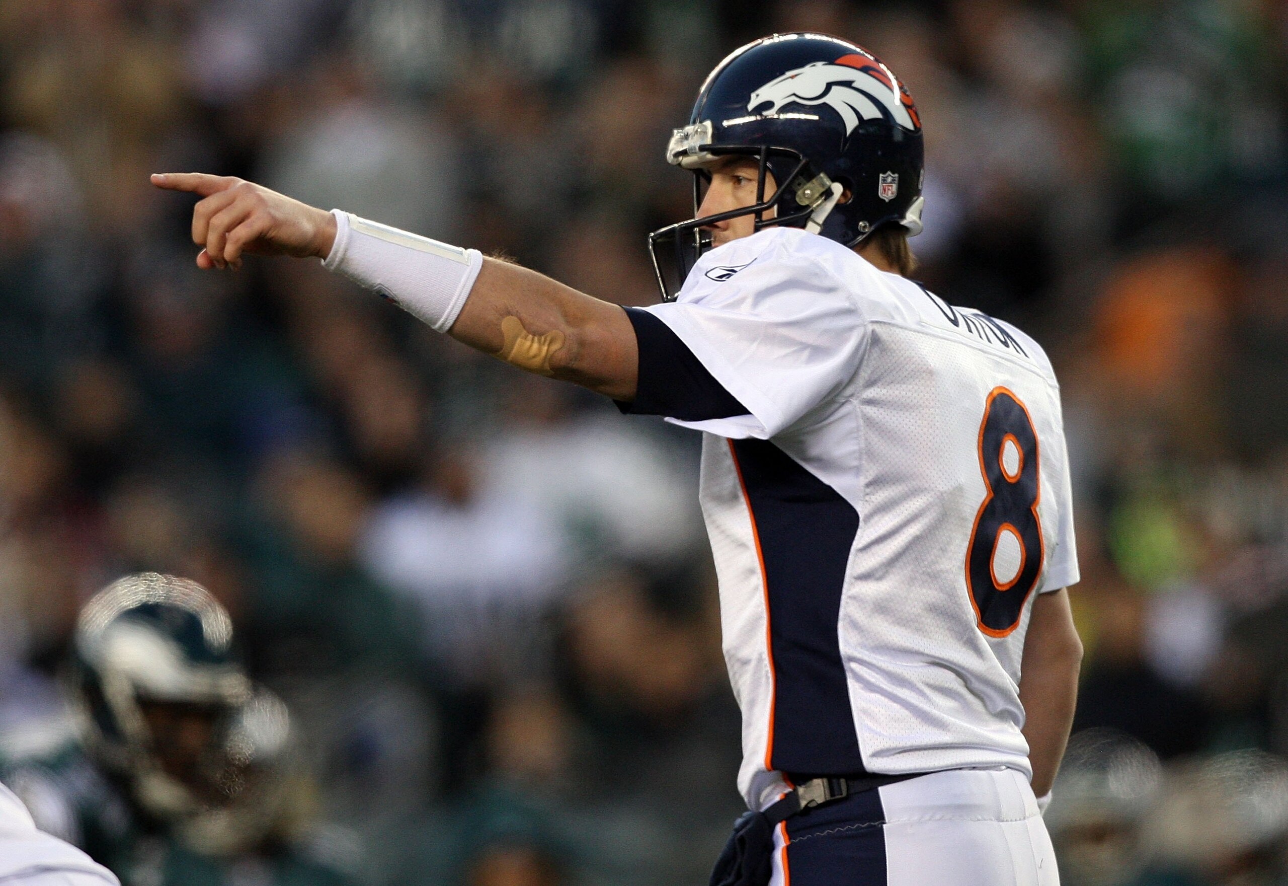 PHILADELPHIA - DECEMBER 27:  Kyle Orton #8 of the Denver Broncos calls a play against the Philadelphia Eagles on December 27, 2009 at Lincoln Financial Field in Philadelphia, Pennsylvania. The Eagles defeated the Broncos 30-27.  (Photo by Jim McIsaac/Gett