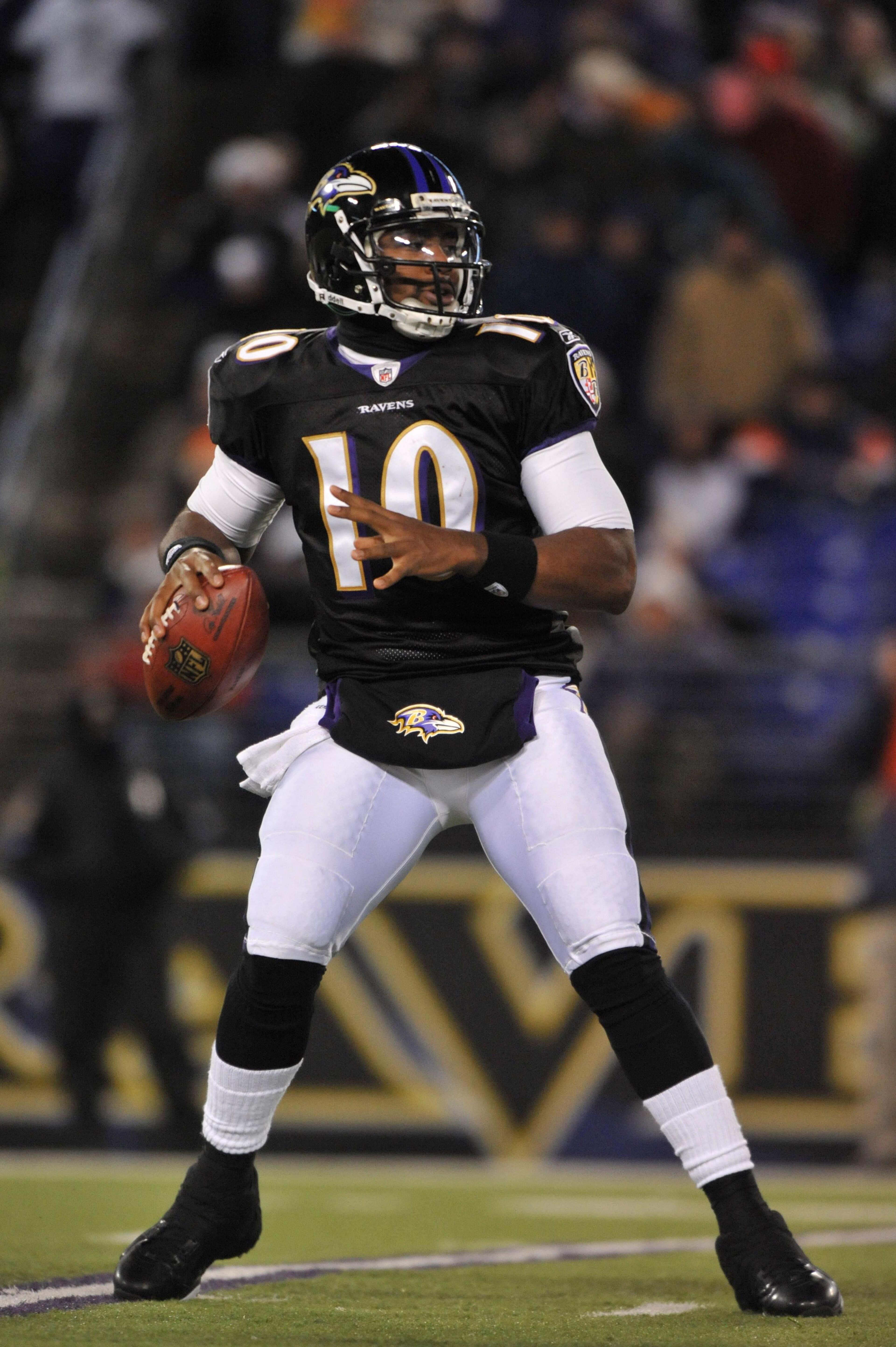 BALTIMORE - DECEMBER 20:  Troy Smith #10 of the Baltimore Ravens looks for a receiver during the game against the Chicago Bears at M&T Bank Stadium on December 20, 2009 in Baltimore, Maryland. The Ravens defeated the Bears 31-7. (Photo by Larry French/Get