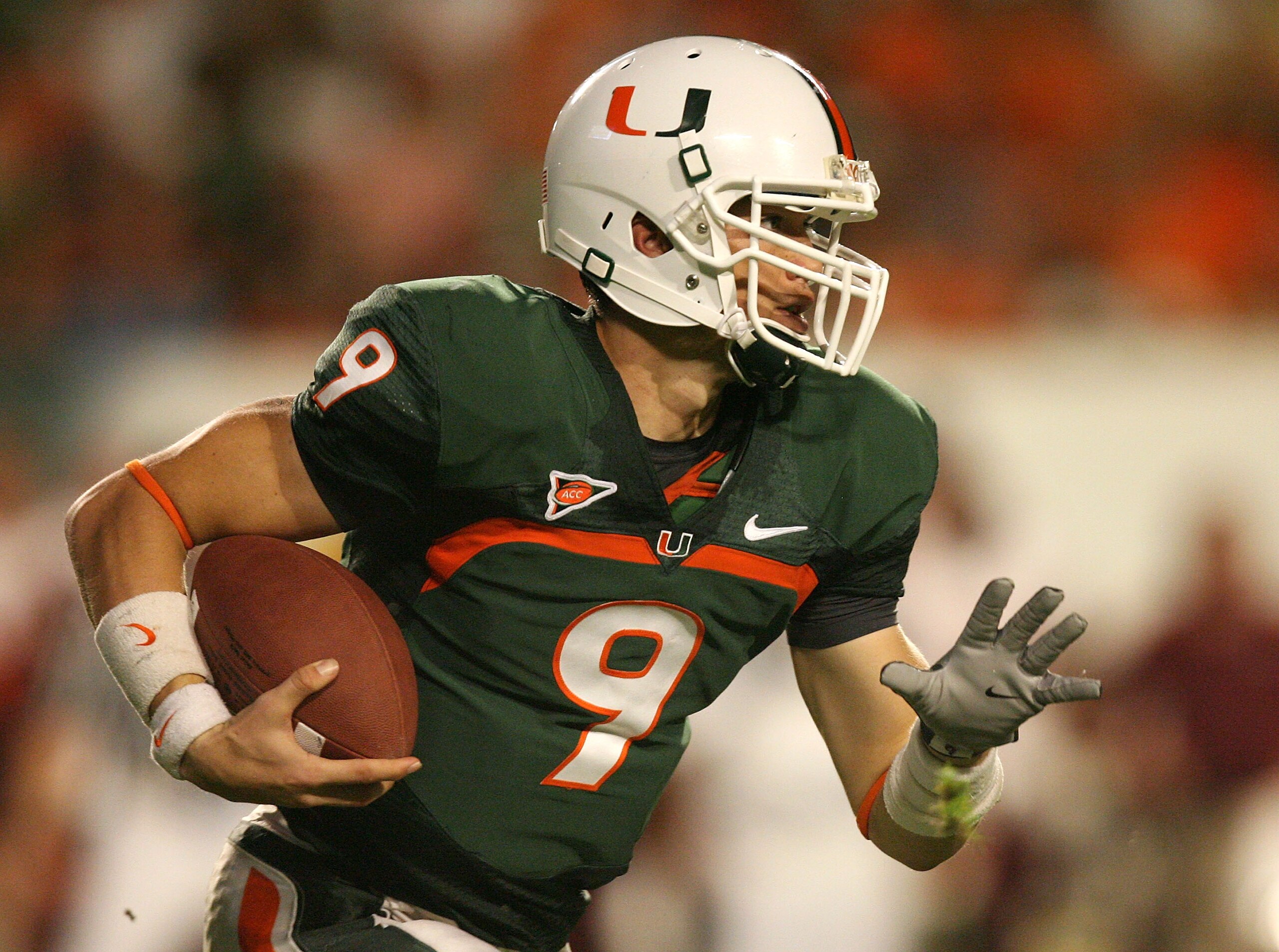 MIAMI - NOVEMBER 13: Quarterback Robert Marve #9 of the Miami Hurricanes looks for room to run while taking on the Virginia Tech Hokies at Dolphin Stadium on November 13, 2008 in Miami, Florida. Miami defeated Virginia Tech 16-14. (Photo by Doug Benc/Ge MIAMI - NOVEMBER 13: Quarterback Robert Marve #9 of the Miami Hurricanes looks for room to run while taking on the Virginia Tech Hokies at Dolphin Stadium on November 13, 2008 in Miami, Florida. Miami defeated Virginia Tech 16-14. (Photo by Doug Benc/Ge
