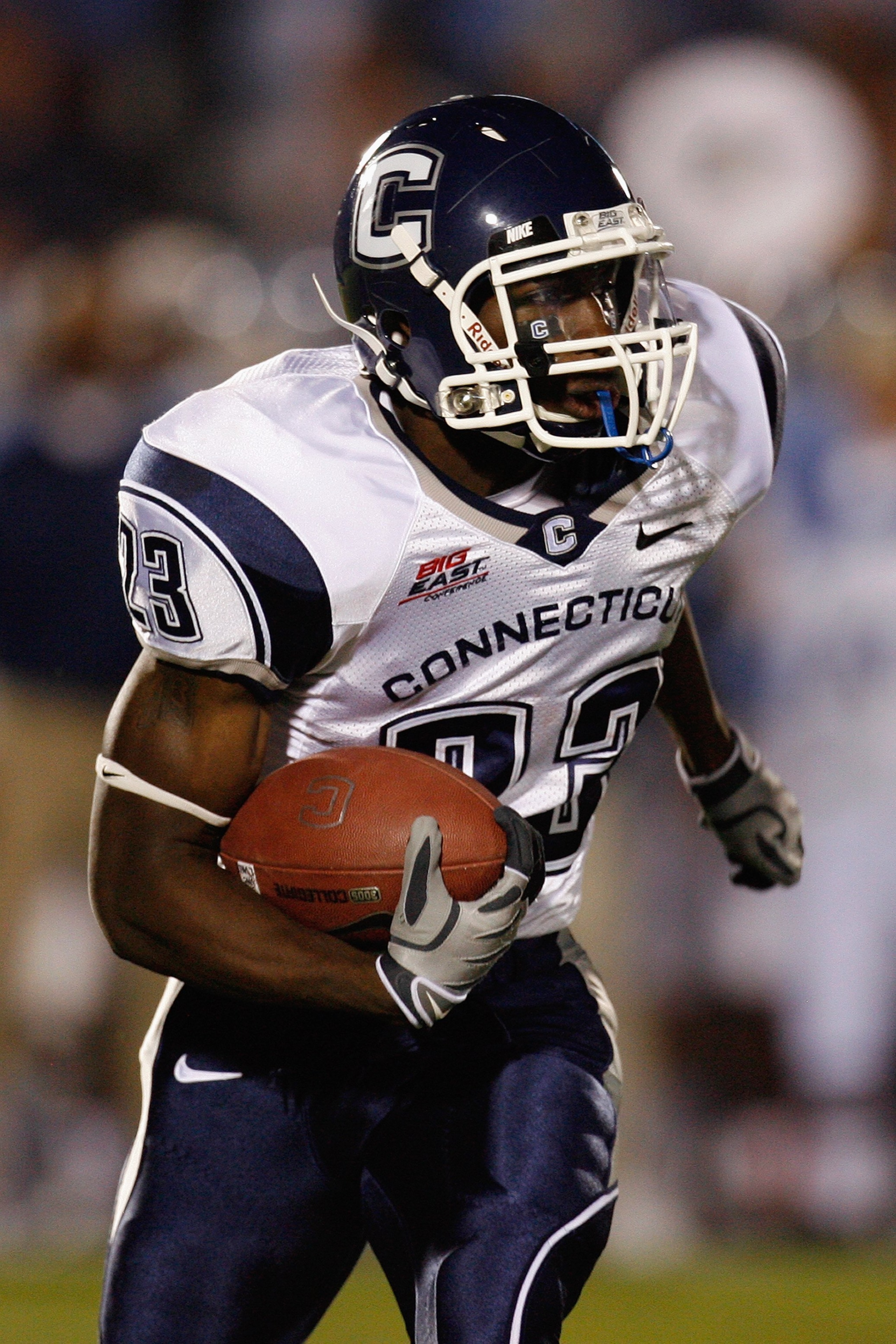 CHAPEL HILL, NC - OCTOBER 4:  Jordan Todman #23 of the Connecticut Huskies carries the ball during the game against the North Carolina Tar Heels at Kenan Stadium on October 4, 2008 in Chapel Hill, North Carolina.  (Photo by Kevin C. Cox/Getty Images)