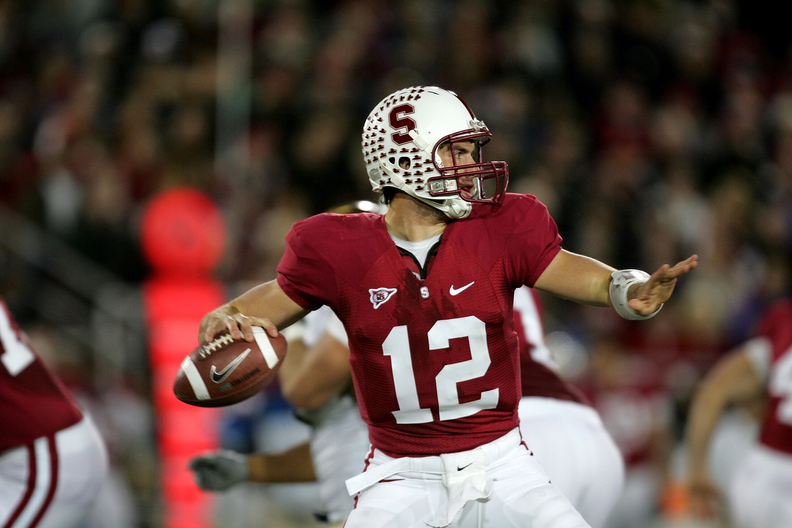 PALO ALTO, CA - NOVEMBER 28:  Andrew Luck #12 of the Stanford Cardinal throws the ball during their game against the Notre Dame Fighting Irish at Stanford Stadium on November 28, 2009 in Palo Alto, California.  (Photo by Ezra Shaw/Getty Images)