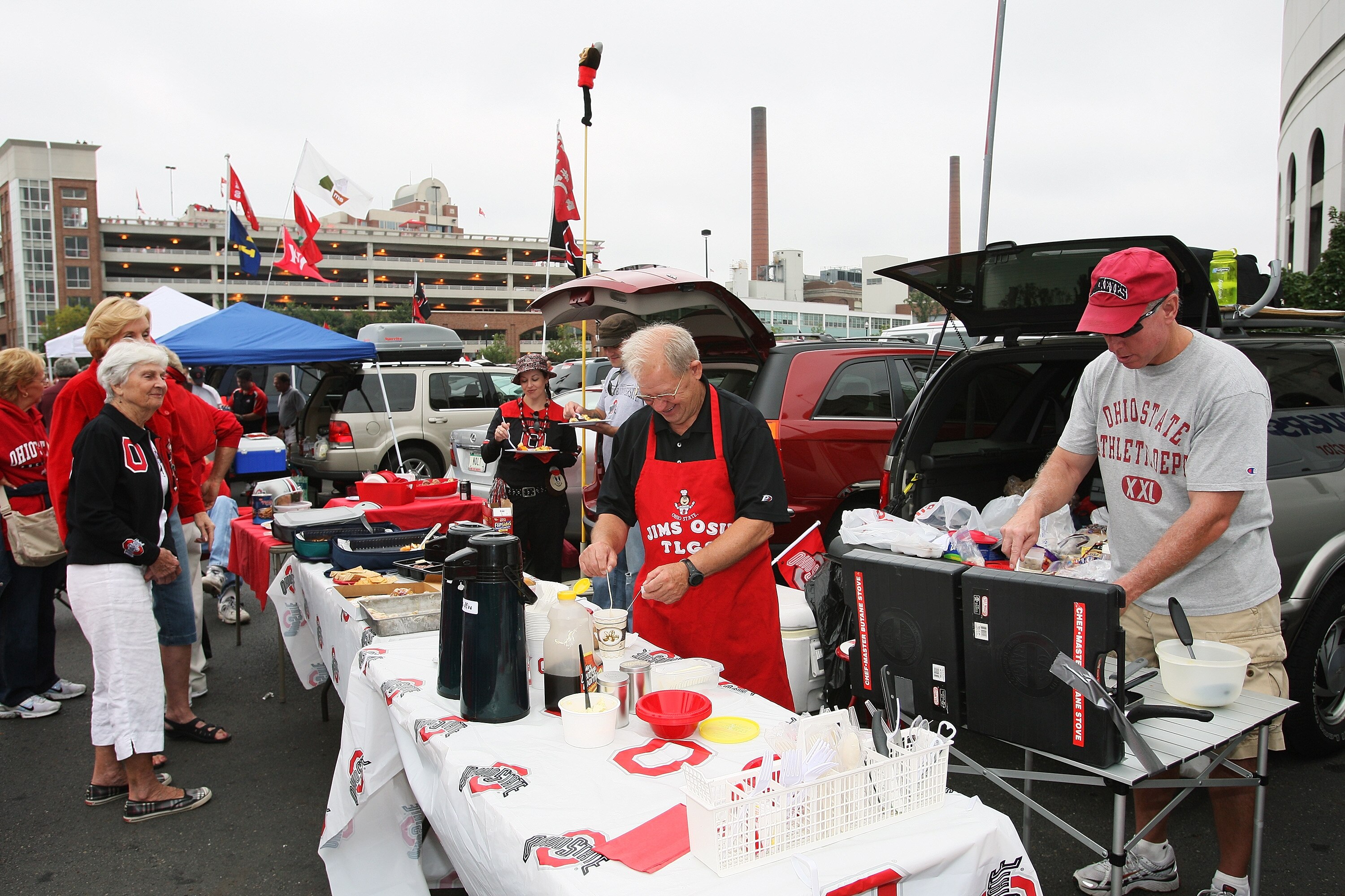 COLUMBUS, OH - SEPTEMBER 27: Ohio State Buckeyes fans tailgate in a parking lot outside Ohio Stadium before their game against the Minnesota Golden Gophers on September 27, 2008 in Columbus, Ohio.  (Photo by Jamie Sabau/Getty Images)