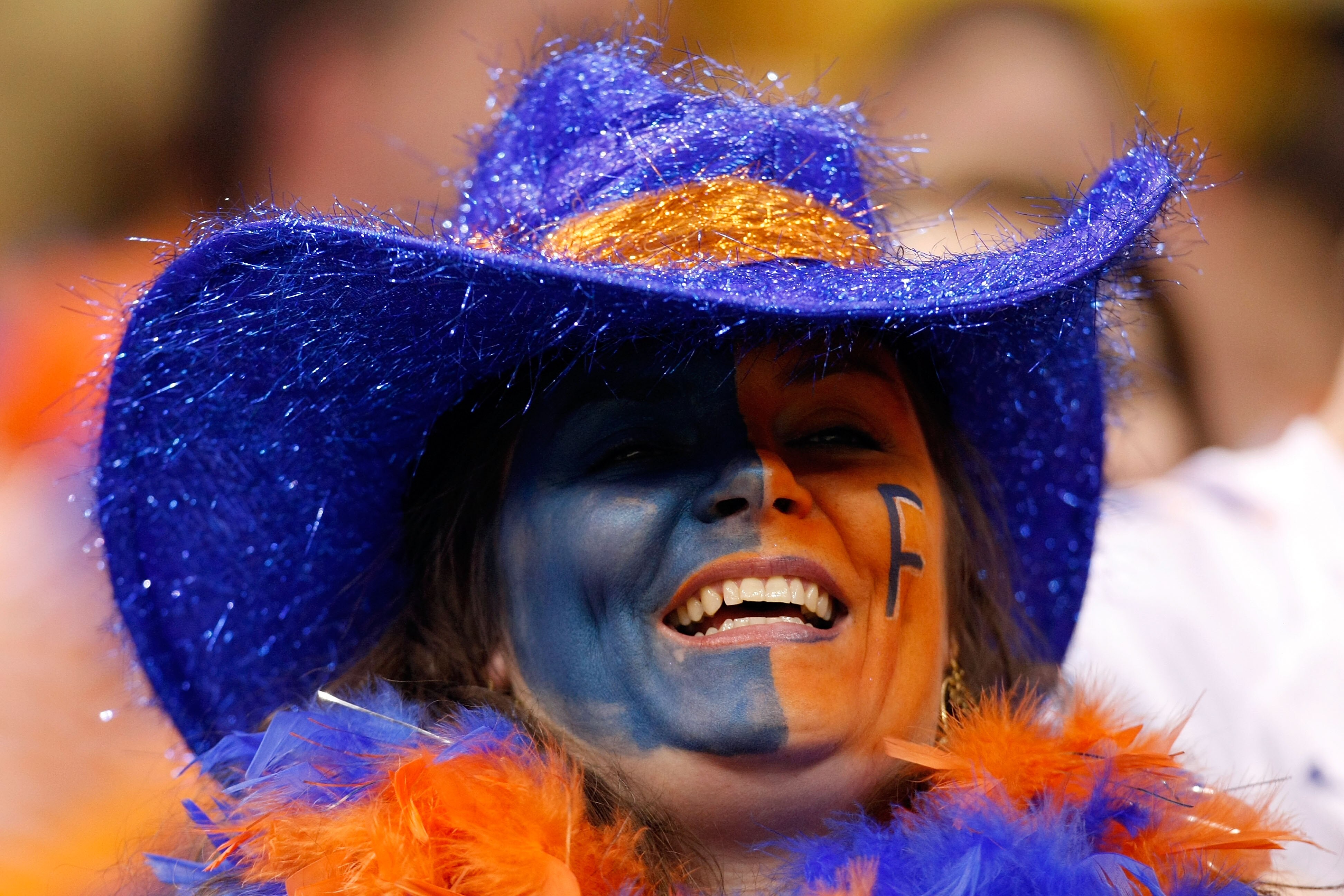 NEW ORLEANS - JANUARY 01:  A fan of the Florida Gators cheers against the Cincinnati Bearcats during the Allstate Sugar Bowl at the Louisana Superdome on January 1, 2010 in New Orleans, Louisiana.  (Photo by Kevin C. Cox/Getty Images)