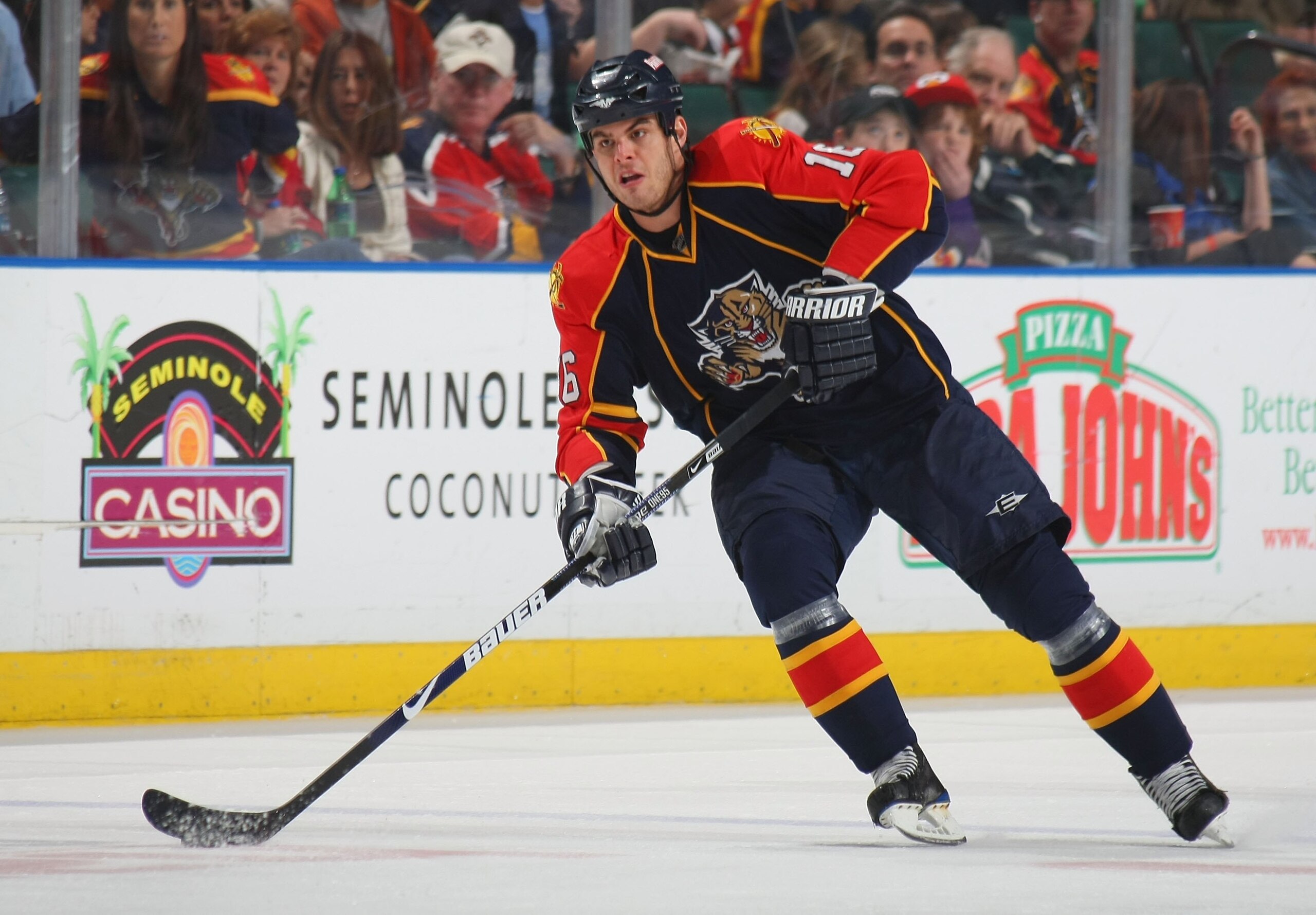 SUNRISE, FL - FEBRUARY 15:  Nathan Horton #16 of the Florida Panthers skates against the Washington Capitals on February 15, 2009 at the BankAtlantic Center in Sunrise, Florida.  (Photo by Bruce Bennett/Getty Images)