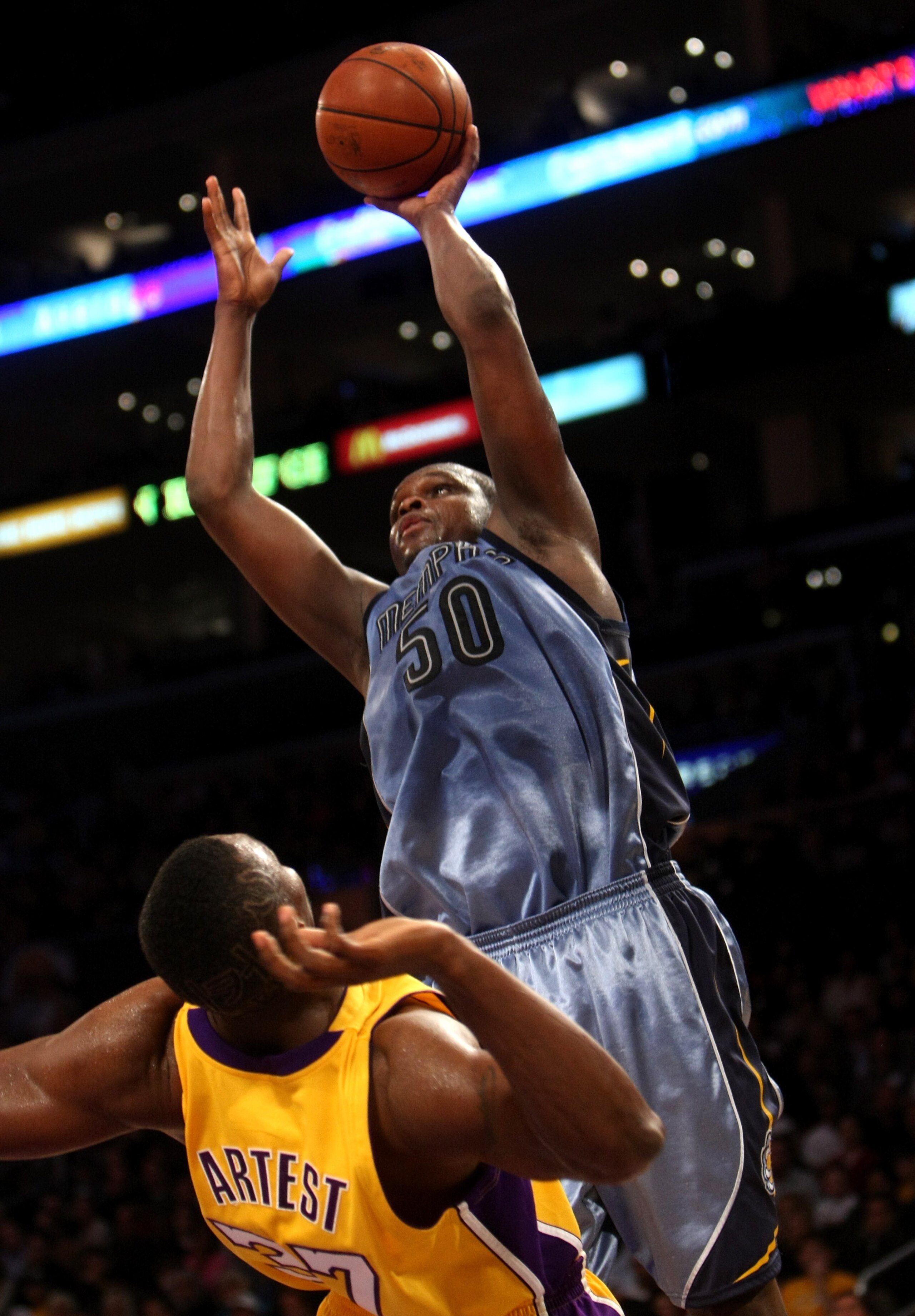 LOS ANGELES, CA - NOVEMBER 06:  Zach Randolph #50 of the Memphis Grizzlies shoots over Ron Artest #37 of the Los Angeles Lakers on November 6, 2009 at Staples Center in Los Angeles, California. The Lakers won 114-98.  NOTE TO USER: User expressly acknowle