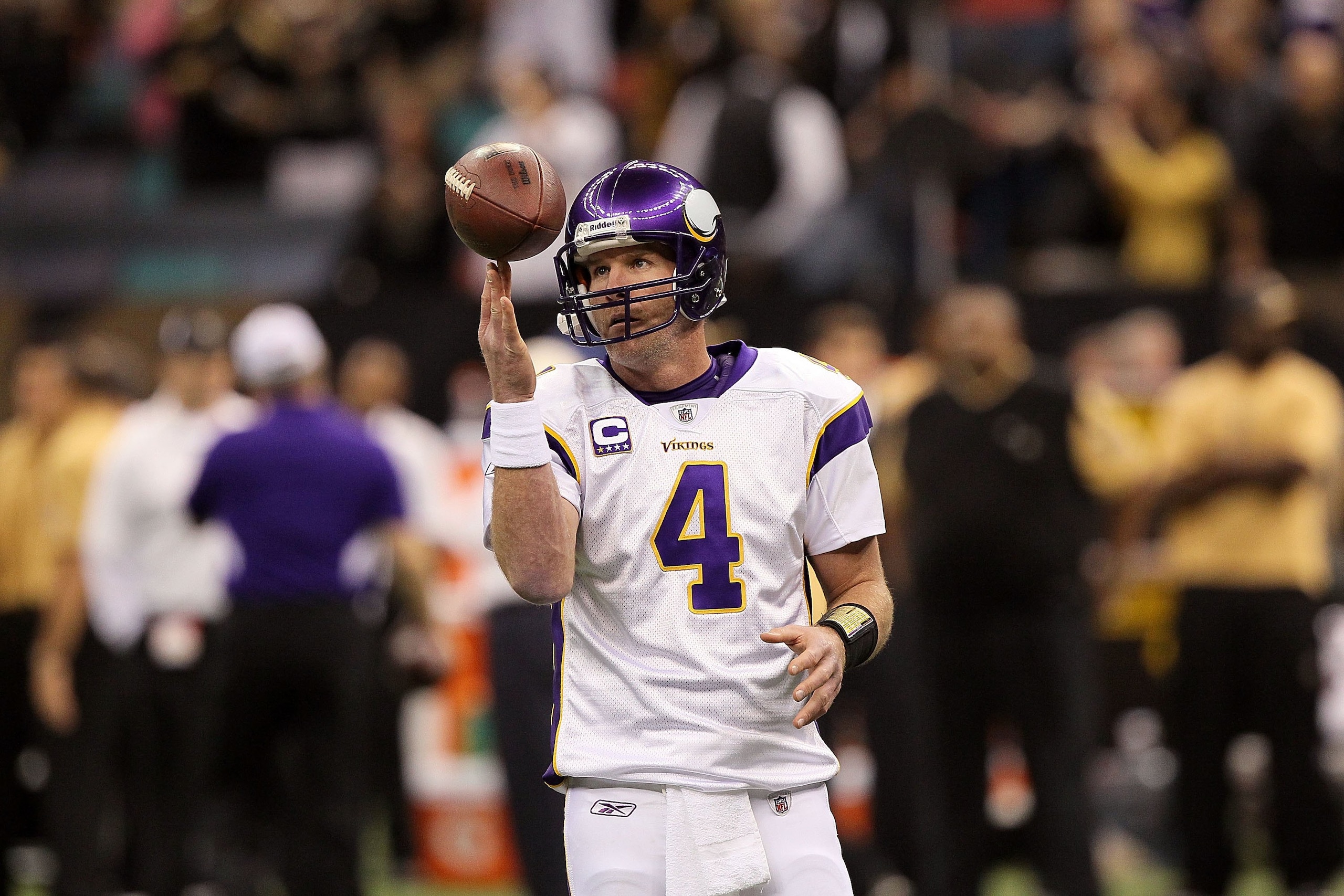 NEW ORLEANS - JANUARY 24:  Brett Favre #4 of the Minnesota Vikings warms up against the New Orleans Saints during the NFC Championship Game at the Louisiana Superdome on January 24, 2010 in New Orleans, Louisiana. The Saints won 31-28 in overtime.  (Photo