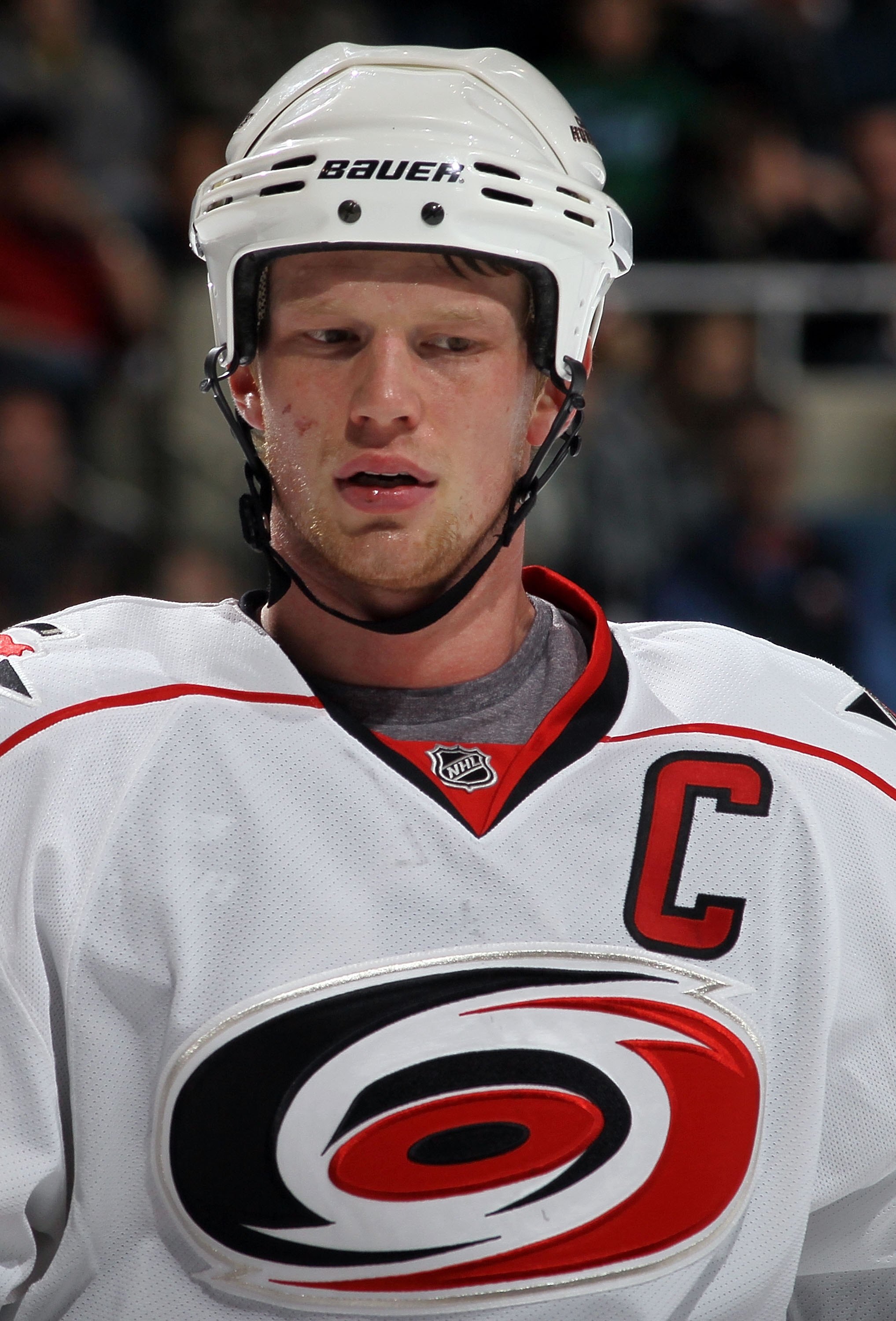 UNIONDALE, NY - FEBRUARY 06:  Eric Staal #12 of the Carolina Hurricanes skates against the New York Islanders on February 6, 2010 at Nassau Coliseum in Uniondale, New York.  (Photo by Jim McIsaac/Getty Images)
