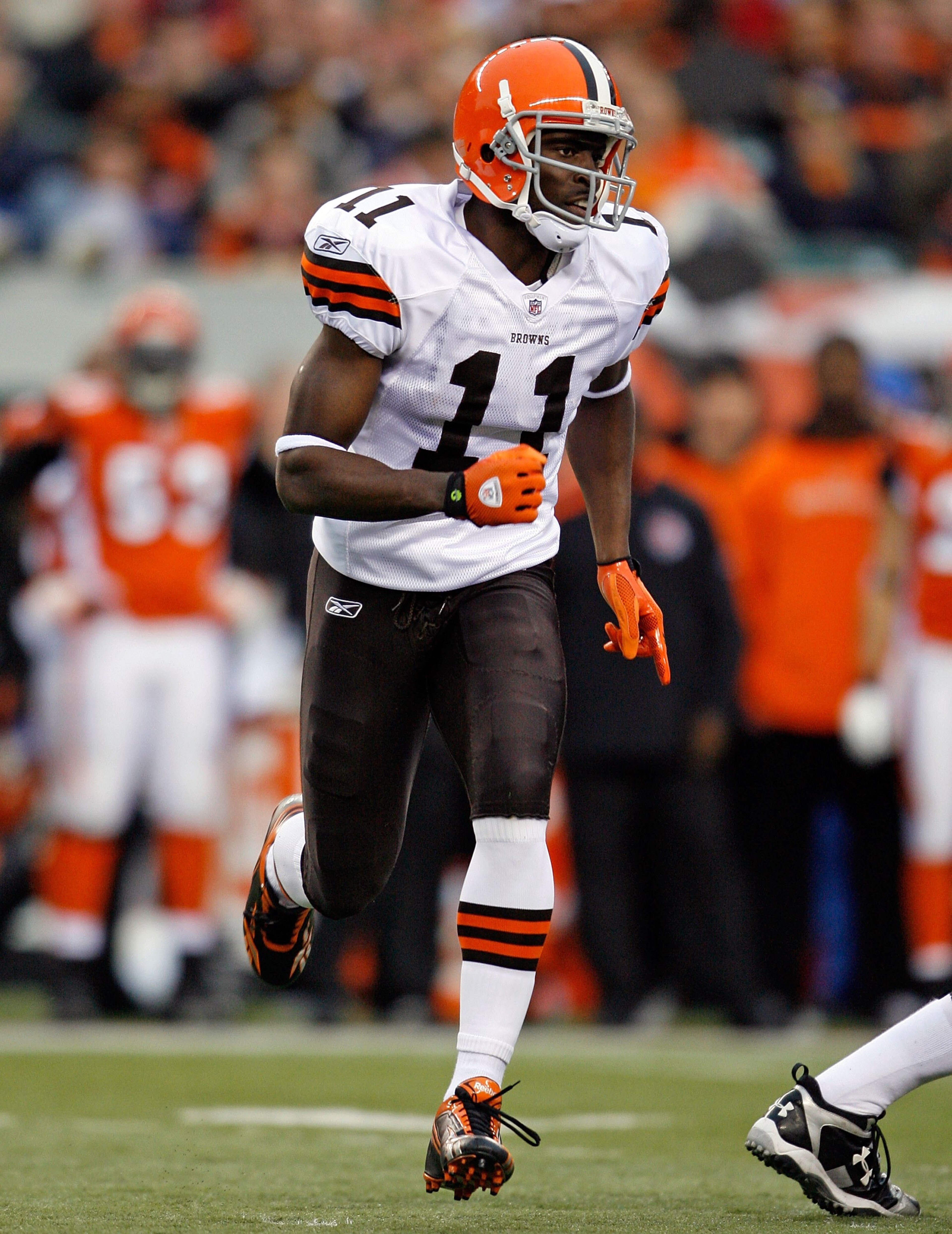 CINCINNATI - NOVEMBER 29:  Mohamed Massaquoi #11 of  the Cleveland Browns runs during the NFL game against the Cincinnati Bengals at Paul Brown Stadium on November 29, 2009 in Cincinnati, Ohio.  (Photo by Andy Lyons/Getty Images)
