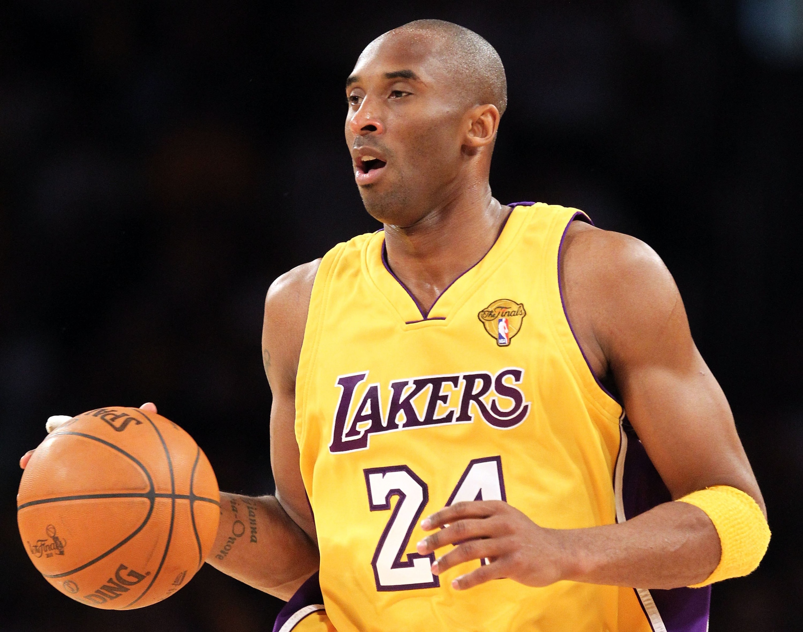 LOS ANGELES, CA - JUNE 17:  Kobe Bryant #24 of the Los Angeles Lakers moves the ball in Game Seven of the 2010 NBA Finals against the Boston Celtics at Staples Center on June 17, 2010 in Los Angeles, California.  NOTE TO USER: User expressly acknowledges