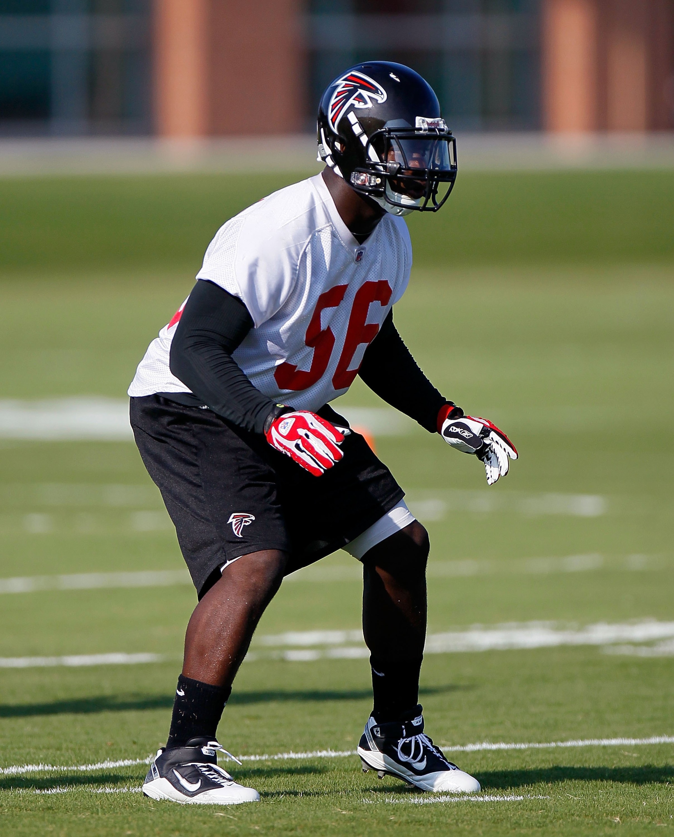 FLOWERY BRANCH, GA - JULY 30: Sean Weatherspoon #56 of the Atlanta Falcons runs drills during opening day of training camp on July 30, 2010 at the Falcons Training Complex in Flowery Branch, Georgia. (Photo by Kevin C. Cox/Getty Images) FLOWERY BRANCH, GA - JULY 30: Sean Weatherspoon #56 of the Atlanta Falcons runs drills during opening day of training camp on July 30, 2010 at the Falcons Training Complex in Flowery Branch, Georgia. (Photo by Kevin C. Cox/Getty Images)