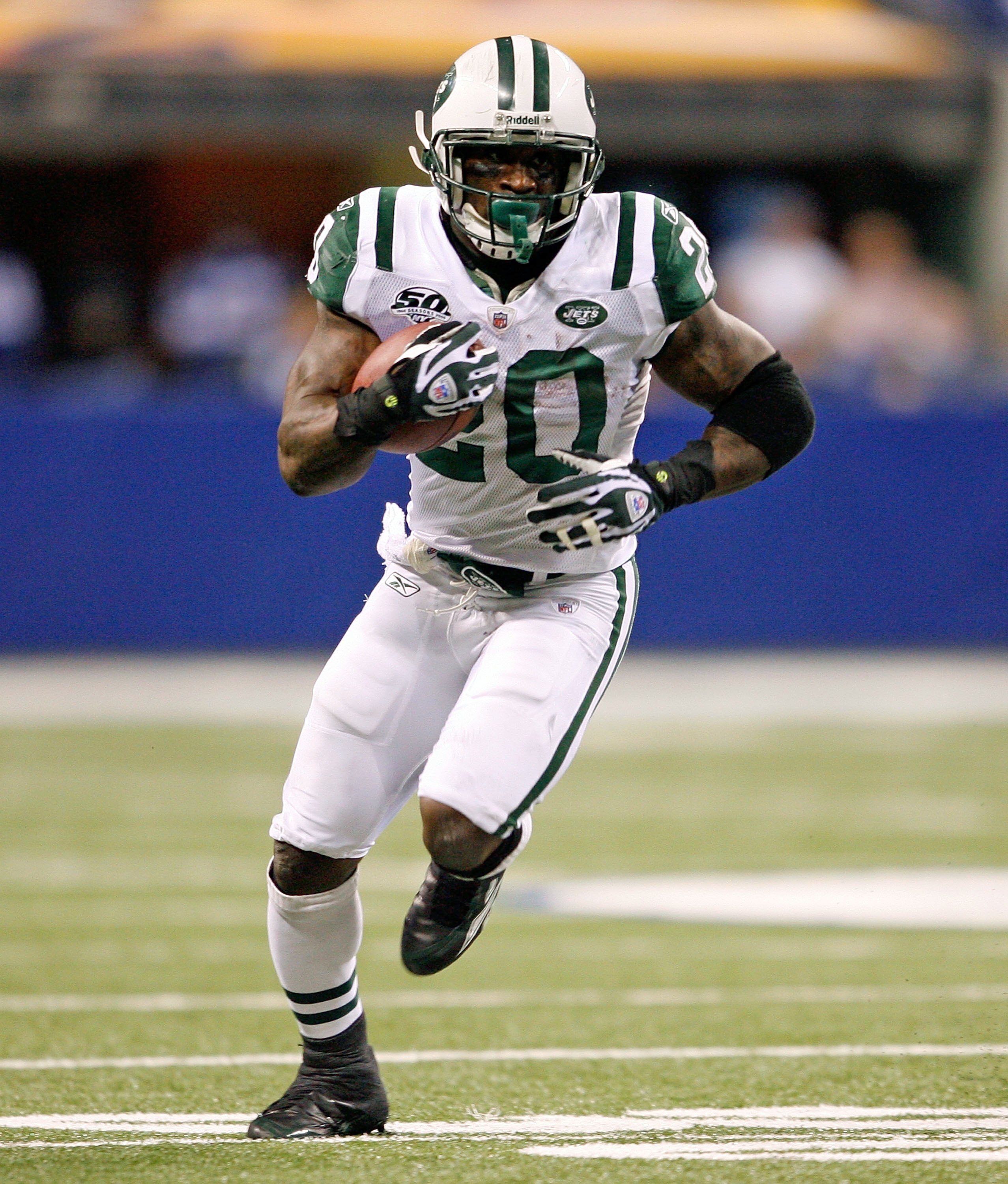 INDIANAPOLIS - DECEMBER 27:  Thomas Jones #20 of the New York Jets runs with the ball during the NFL game against the Indianapolis Colts at Lucas Oil Stadium on December 27, 2009 in Indianapolis, Indiana. Peyton Manning and many of the Colts starters were
