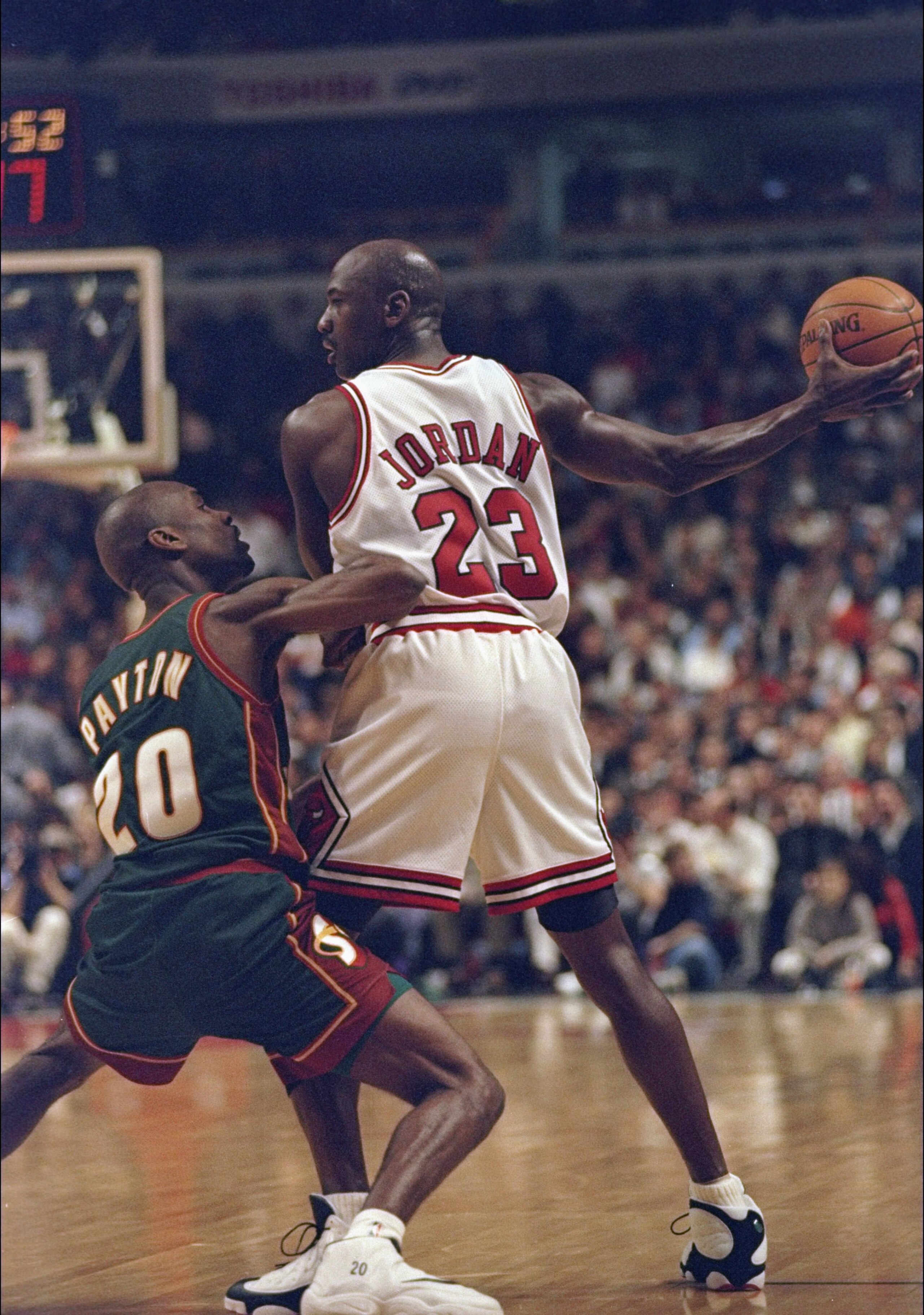 13 Jan 1998:  Guard Michael Jordan of the Chicago Bulls moves the ball during a game against the Seattle Supersonics at the United Center in Chicago, Illinois.  The Bulls won the game, 101-91. Mandatory Credit: Jonathan Daniel  /Allsport