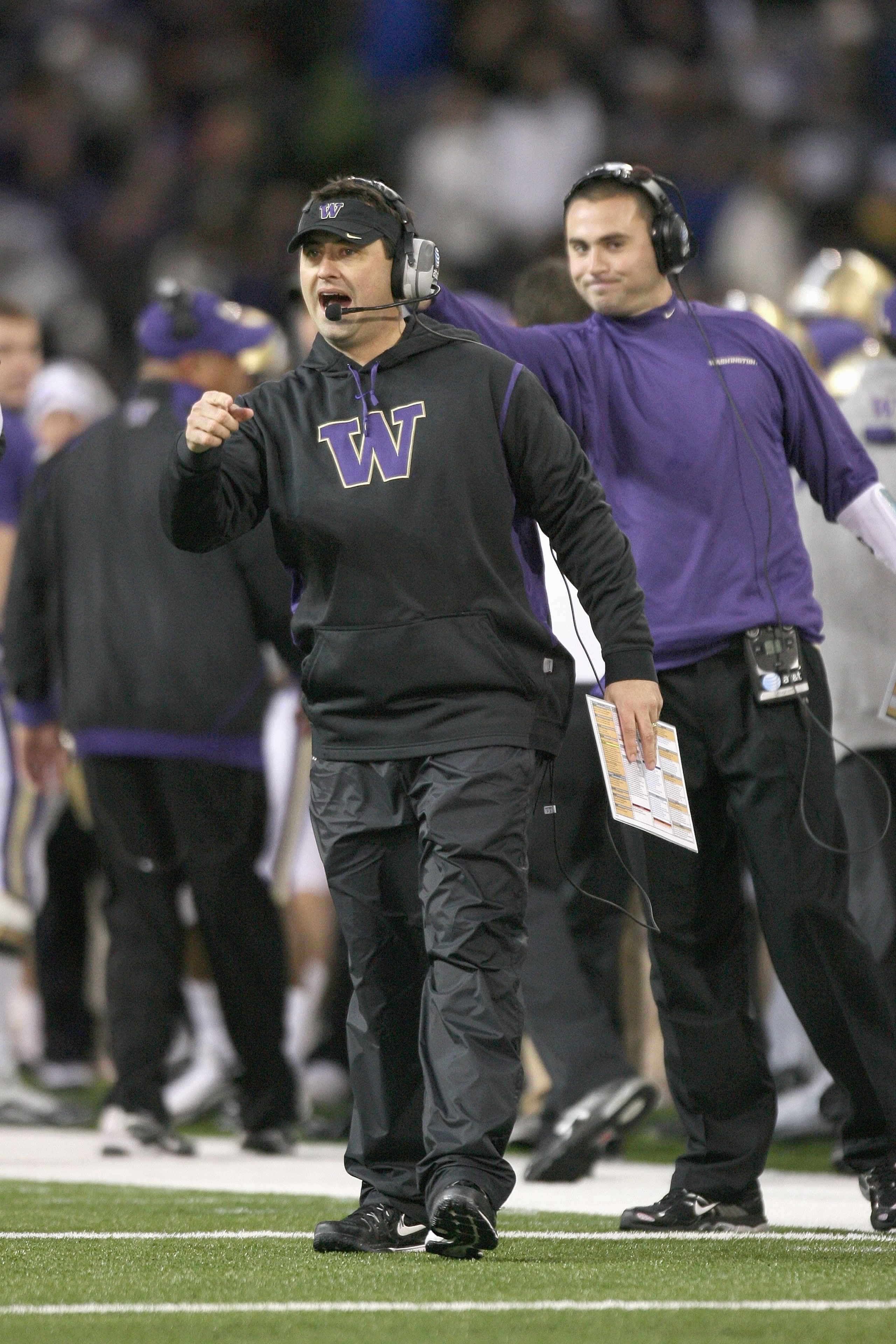 SEATTLE - DECEMBER 05:  Head coach Steve Sarkisian of the Washington Huskies yells from the sidelines during the game against the California Bears on December 5, 2009 at Husky Stadium in Seattle, Washington. The Huskies defeated the Bears 42-10. (Photo by