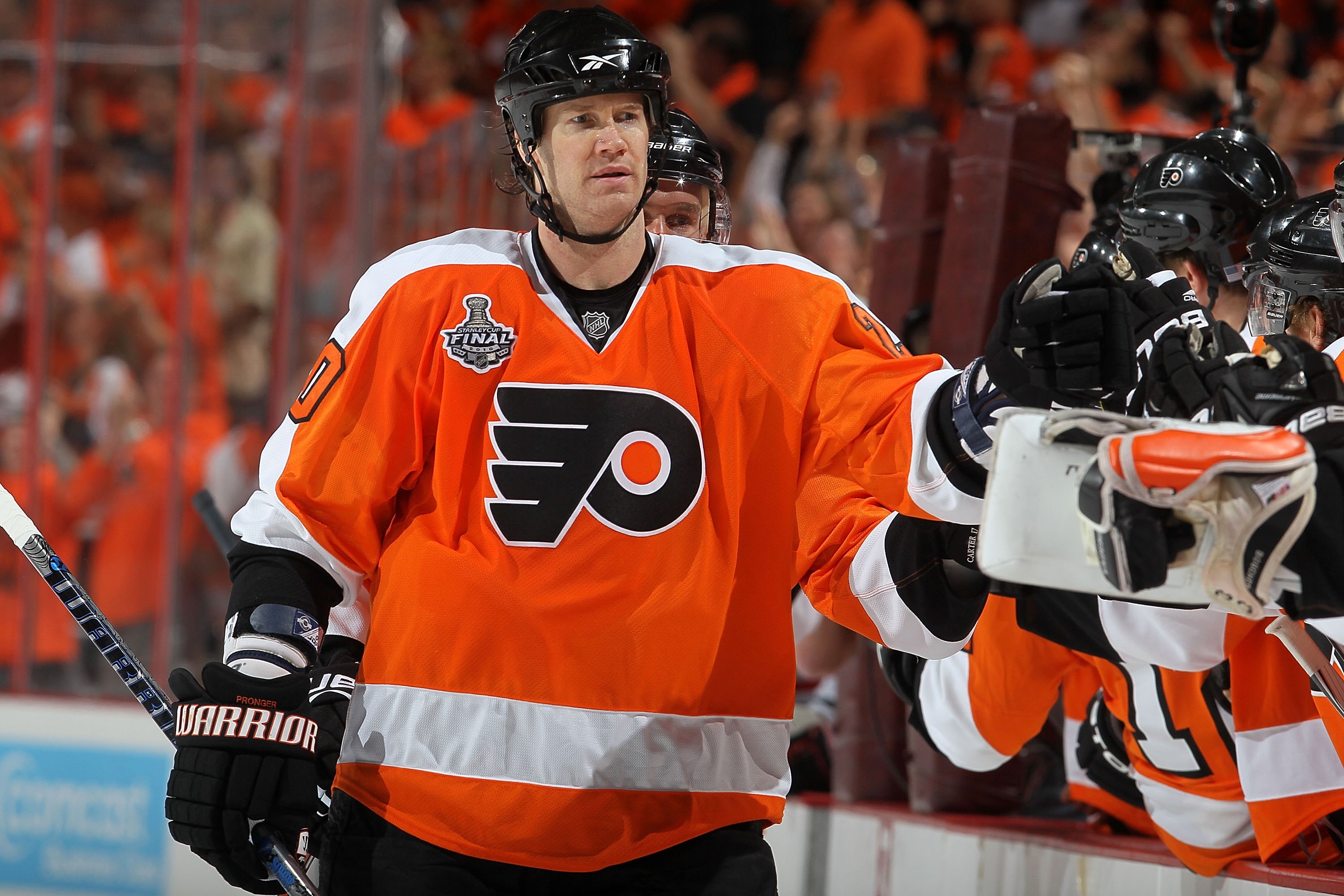 PHILADELPHIA - JUNE 04: Chris Pronger #20 of the Philadelphia Flyers celebrates with his teammates in Game Four of the 2010 NHL Stanley Cup Final against the Chicago Blackhawks at Wachovia Center on June 4, 2010 in Philadelphia, Pennsylvania. (Photo by PHILADELPHIA - JUNE 04: Chris Pronger #20 of the Philadelphia Flyers celebrates with his teammates in Game Four of the 2010 NHL Stanley Cup Final against the Chicago Blackhawks at Wachovia Center on June 4, 2010 in Philadelphia, Pennsylvania. (Photo by