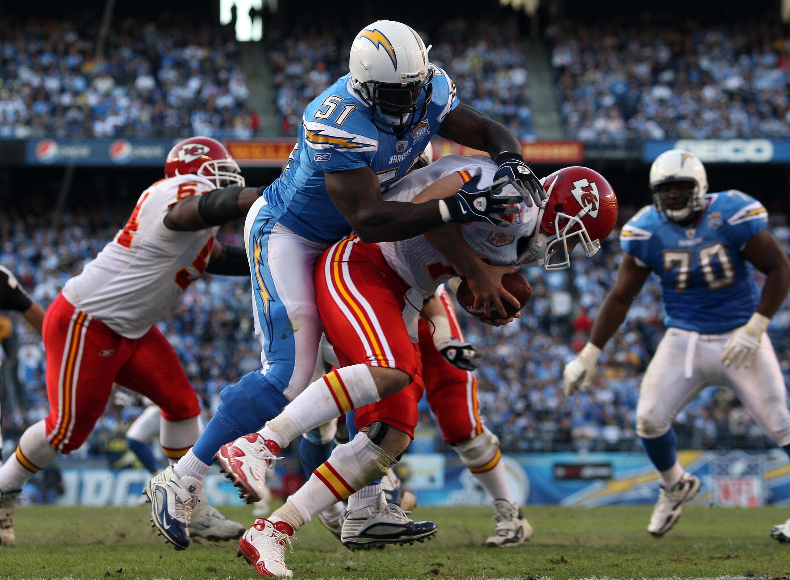 SAN DIEGO, CA - NOVEMBER 29:   Linebacker Tim Dobbins #51 of the San Diego Chargers sacks Quarterback Matt Cassel #7 of the Kansas City Chiefs for a safety during the NFL game on November 29, 2009 at Qualcomm Stadium in San Diego, California.  (Photo by D