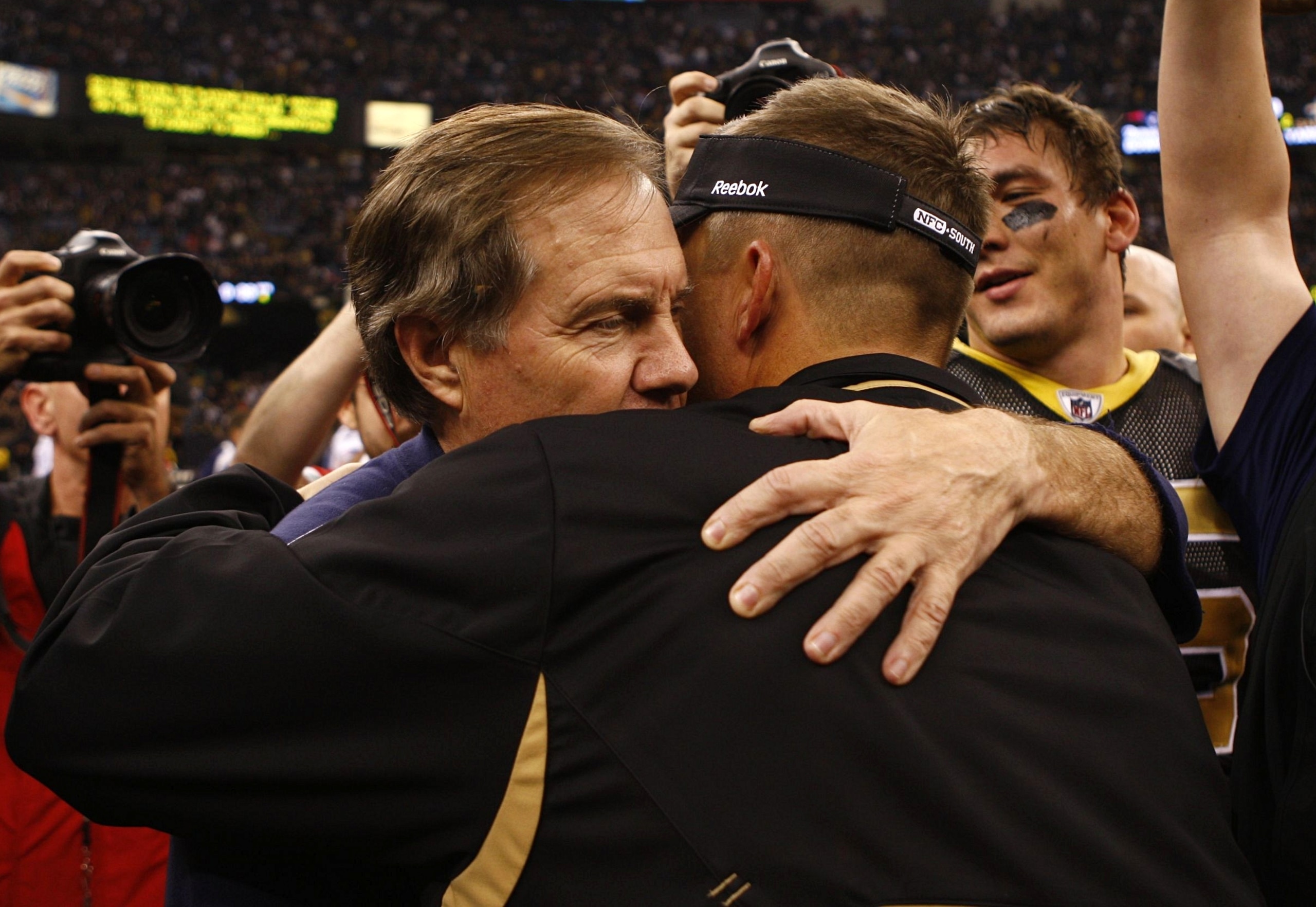NEW ORLEANS - NOVEMBER 30: Head coach Bill Belichick of the New England Patriots congratulates head coach Sean Payton of the New Orleans Saints after the Saints won 38-17 at Louisana Superdome on November 30, 2009 in New Orleans, Louisiana. (Photo by Scot