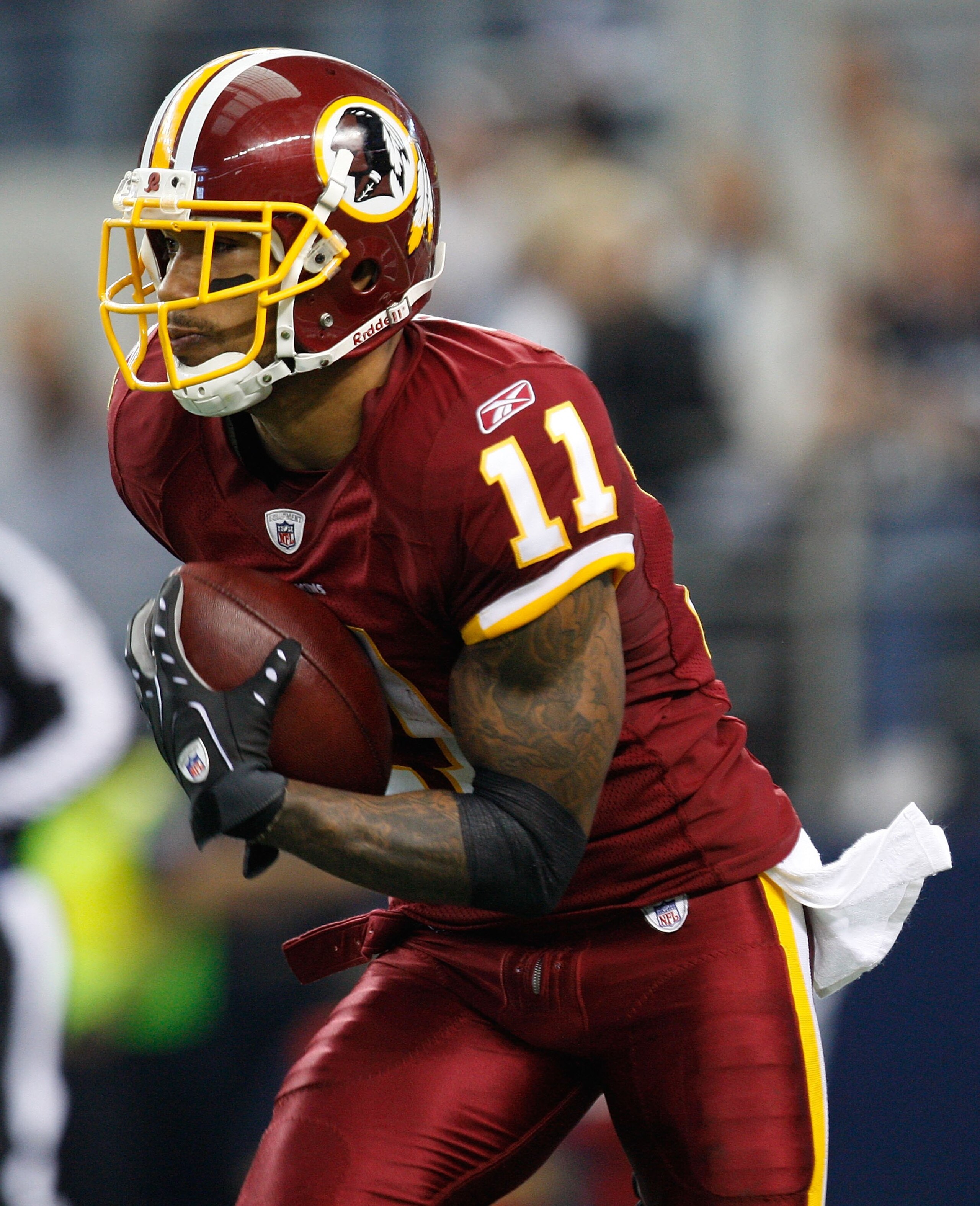 ARLINGTON, TX - NOVEMBER 22:  Wide receiver Devin Thomas #11 of the Washington Redskins at Cowboys Stadium on November 22, 2009 in Arlington, Texas.  (Photo by Ronald Martinez/Getty Images)